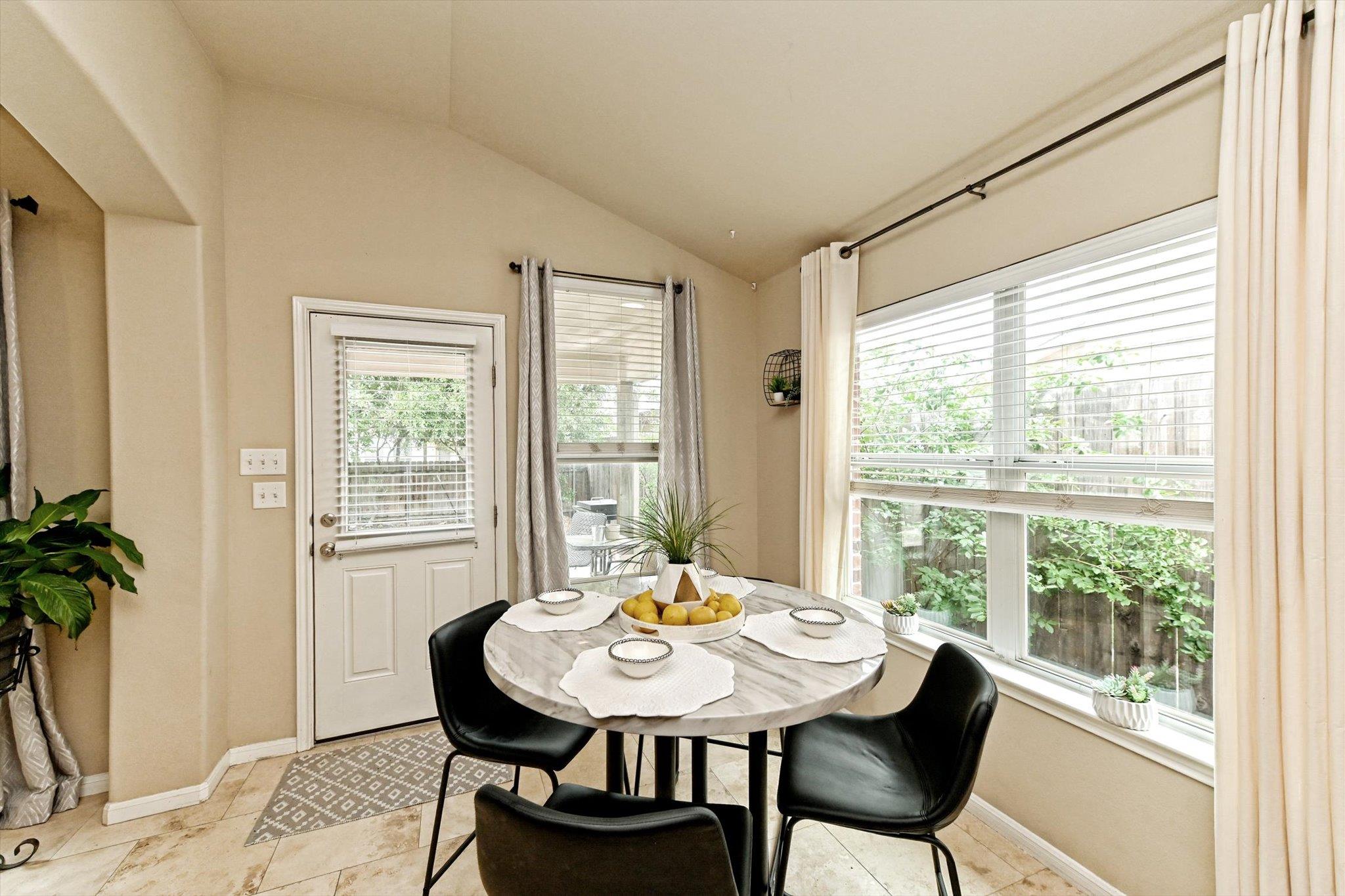 1334 Irishmoss Trl, Round Rock, TX 78665