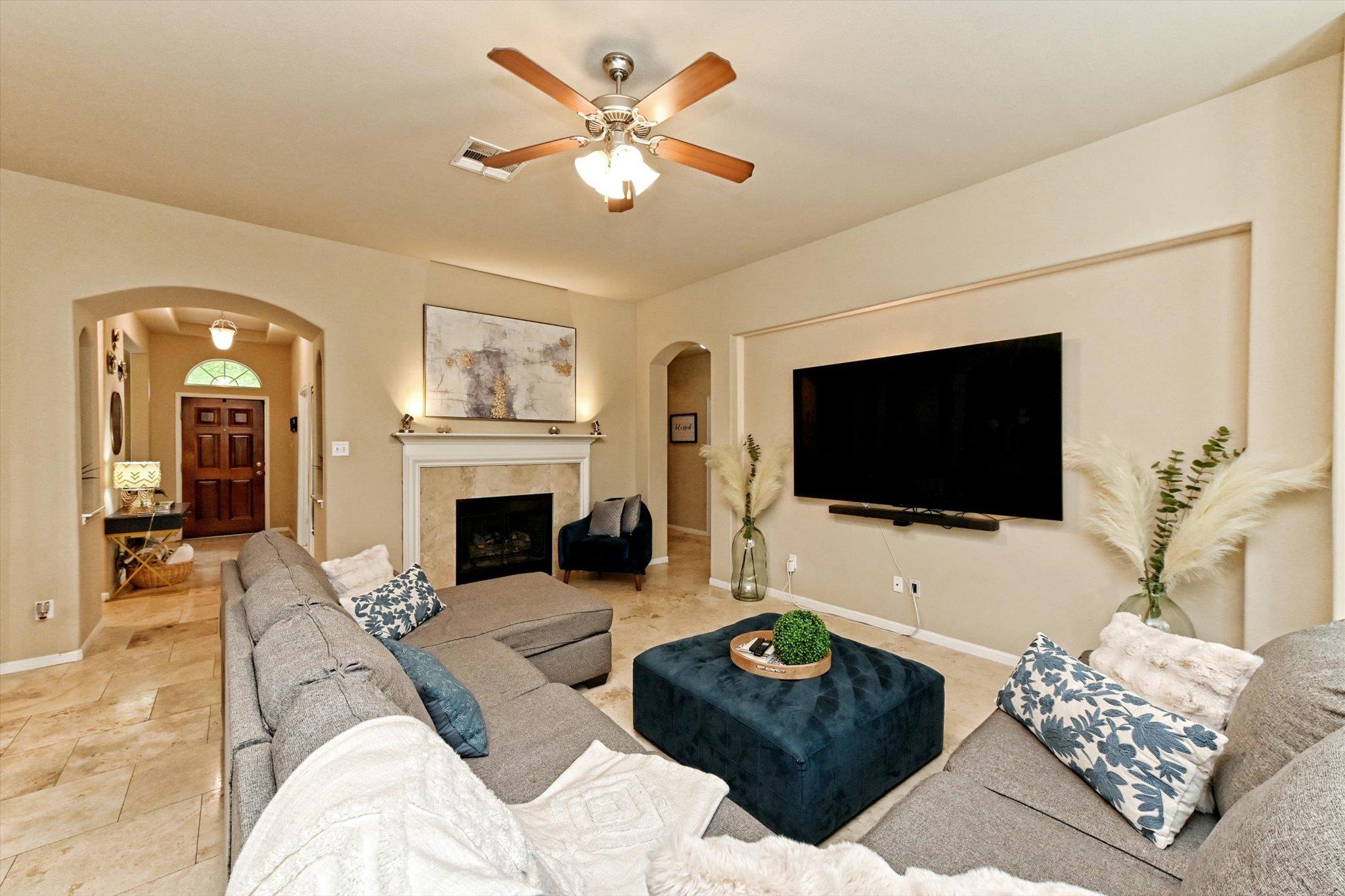 1334 Irishmoss Trl, Round Rock, TX 78665