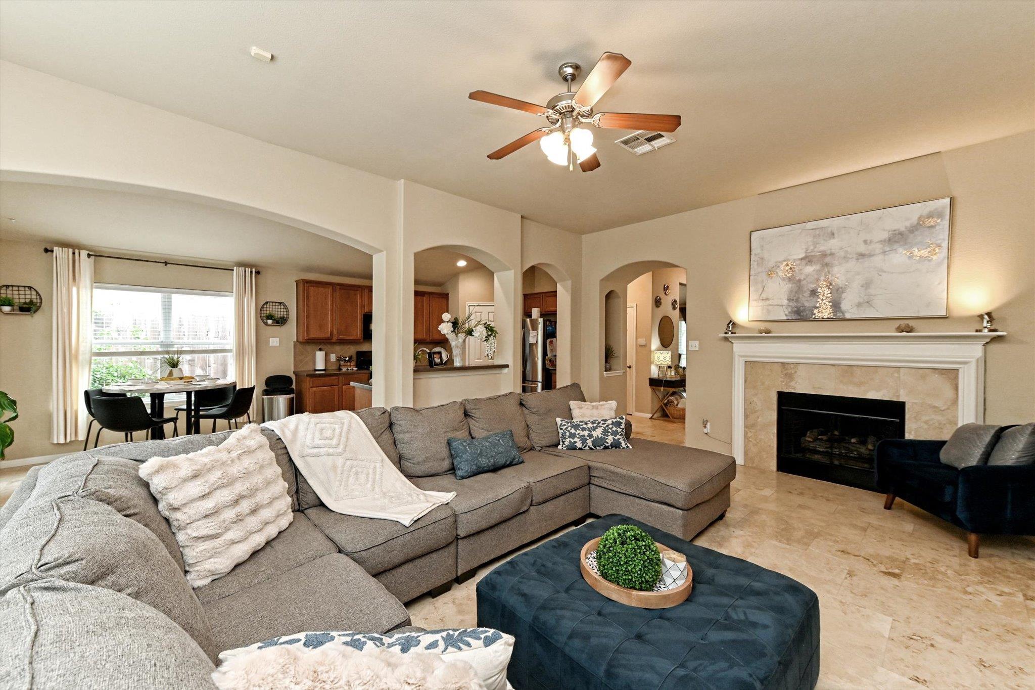 1334 Irishmoss Trl, Round Rock, TX 78665