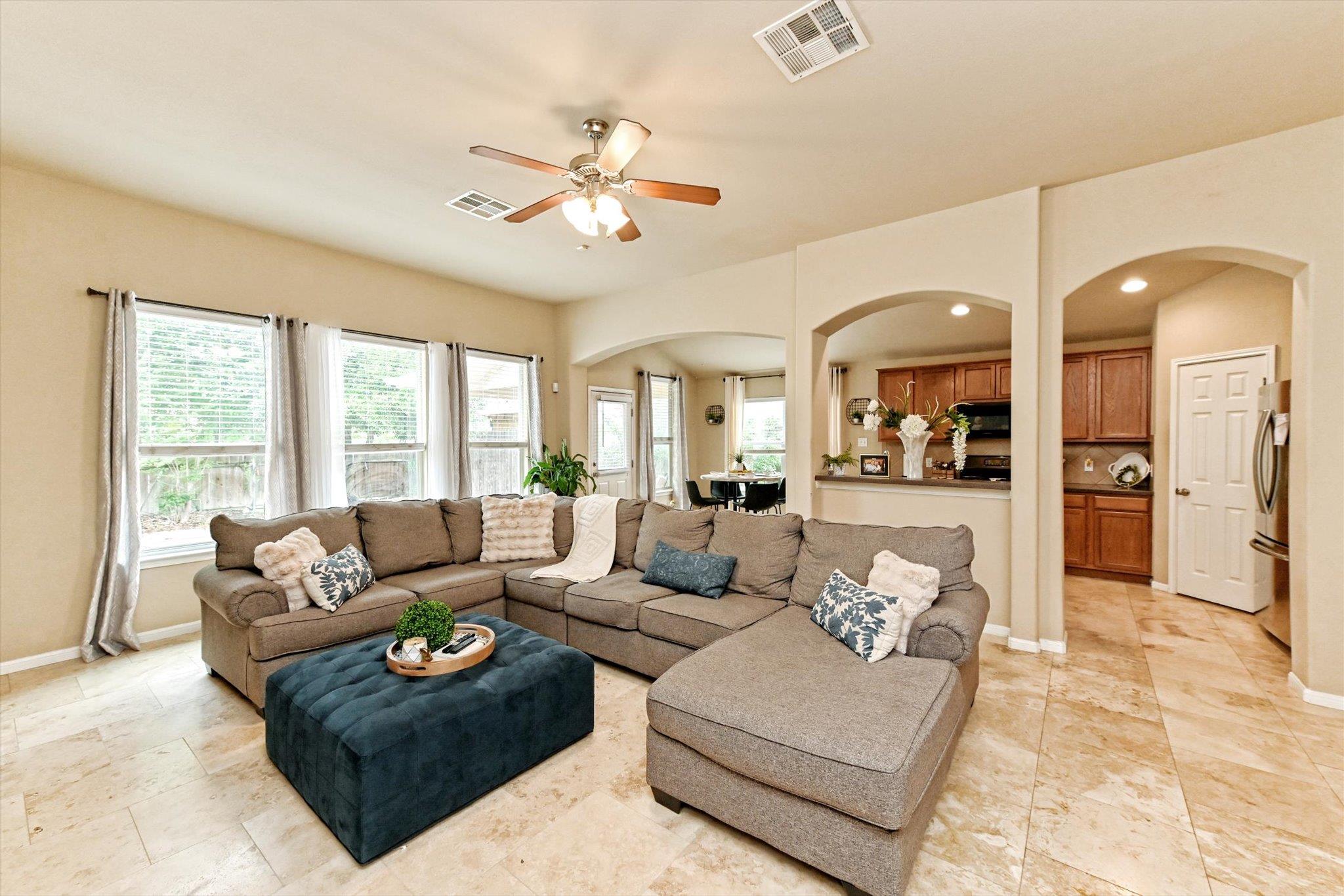 1334 Irishmoss Trl, Round Rock, TX 78665