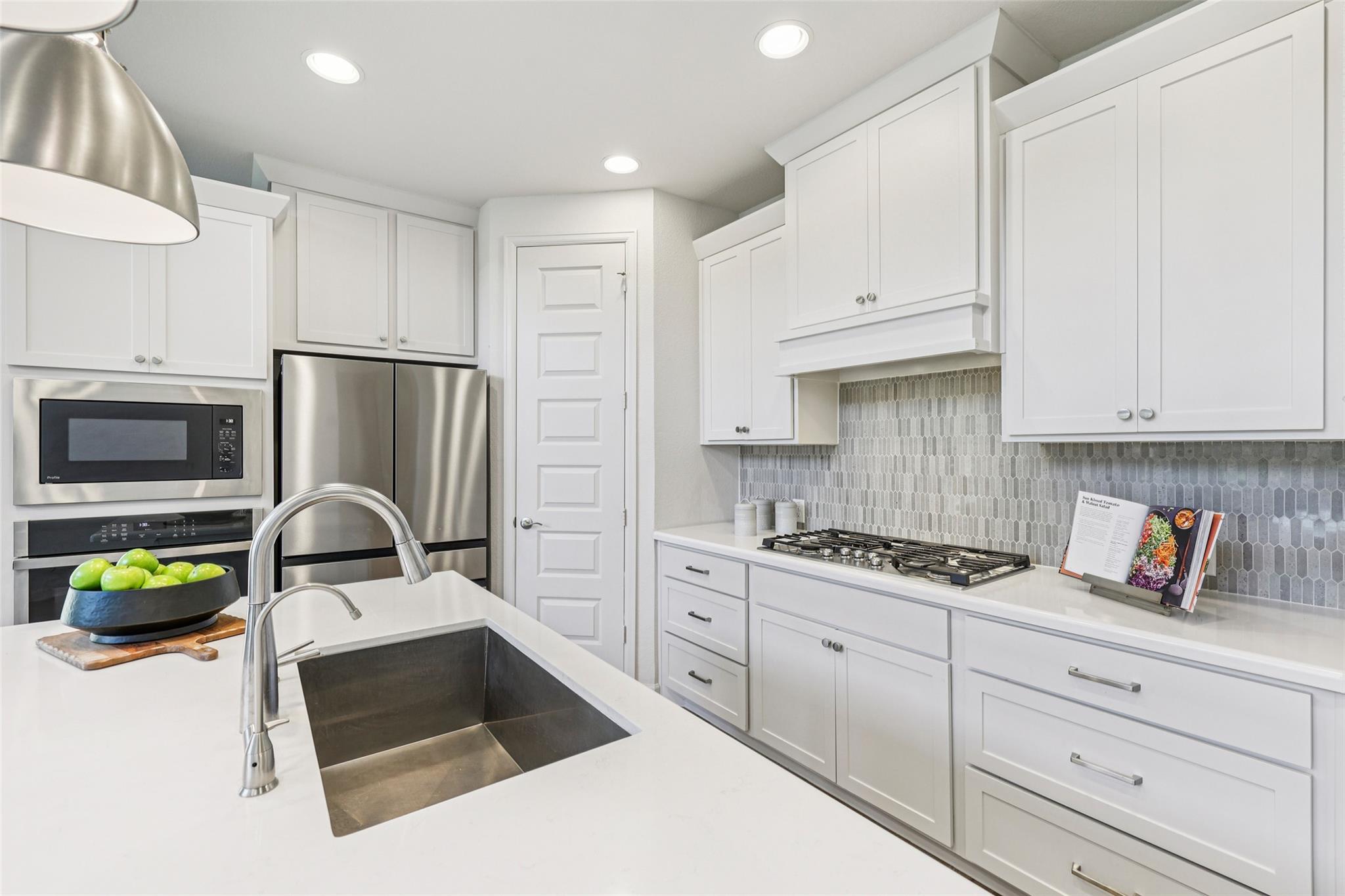 1140 Bryson Ridge Trl, Leander, TX 78641