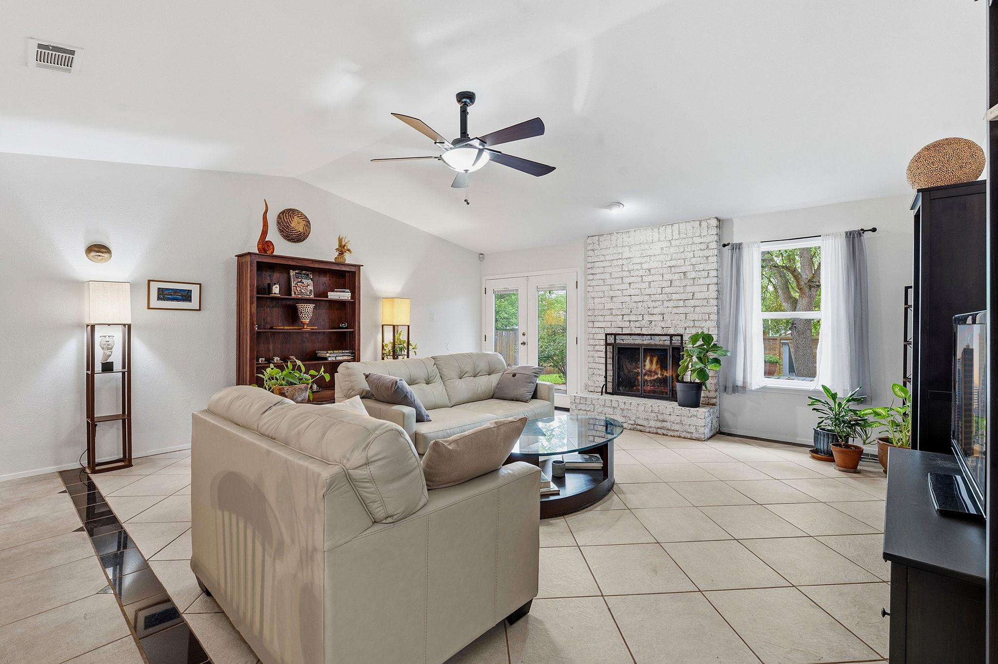 2405 Stone River Dr, Austin, TX 78745