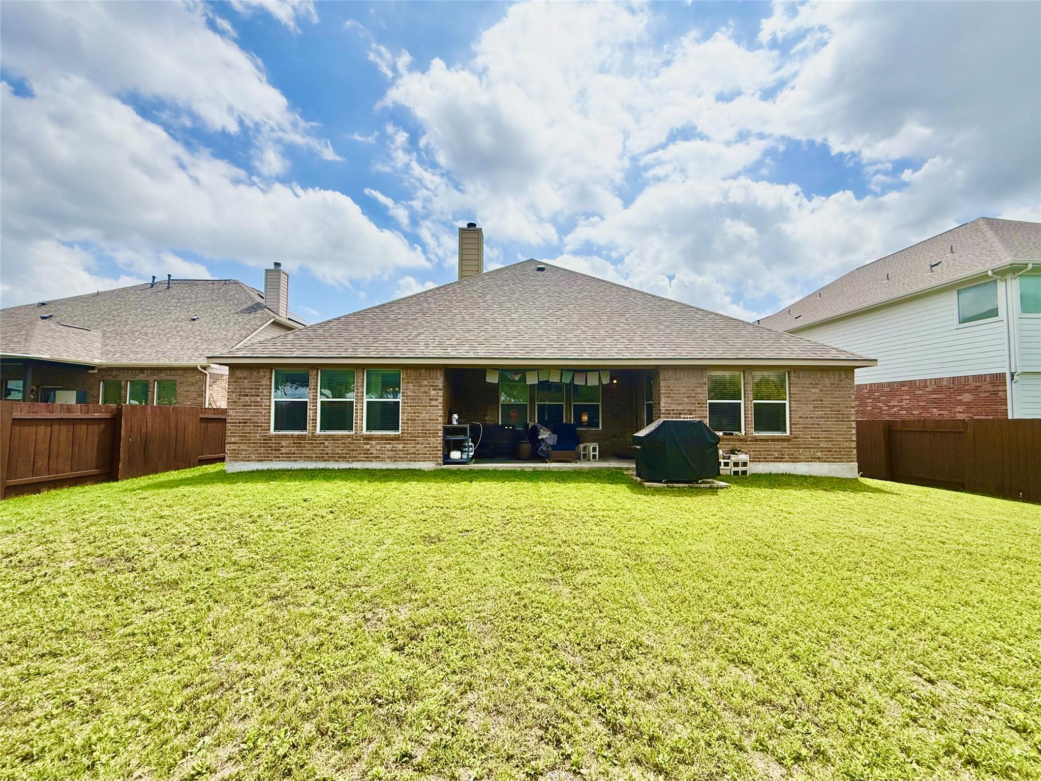 2108 Asbury Park Dr, Round Rock, TX 78665