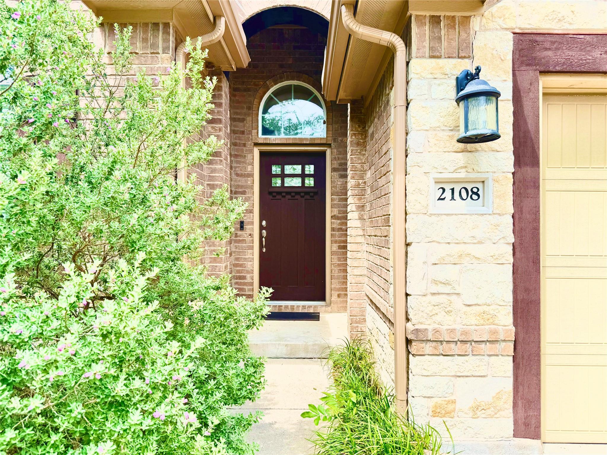 2108 Asbury Park Dr, Round Rock, TX 78665