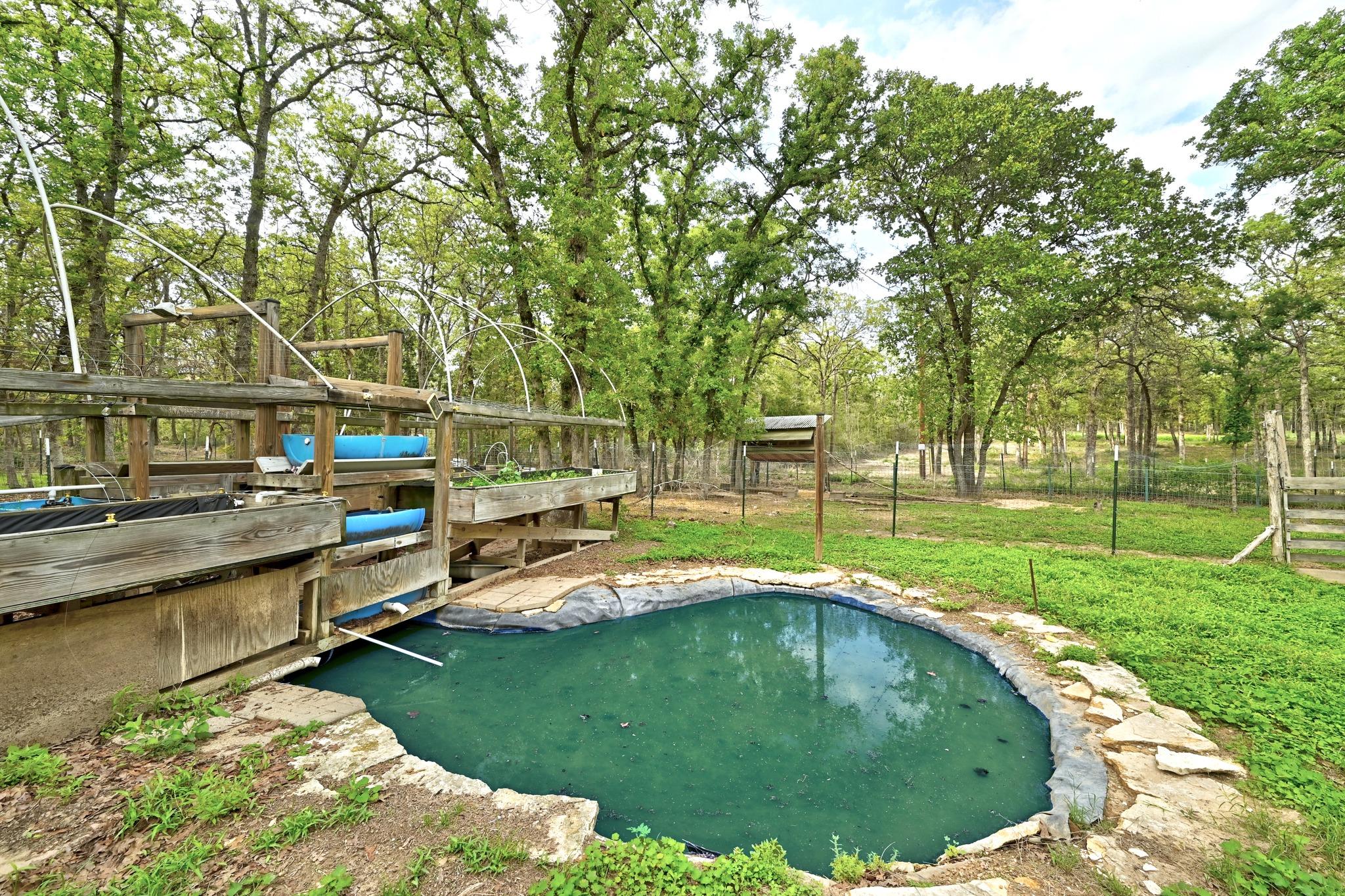 124 Coyote Ln, Elgin, TX 78621