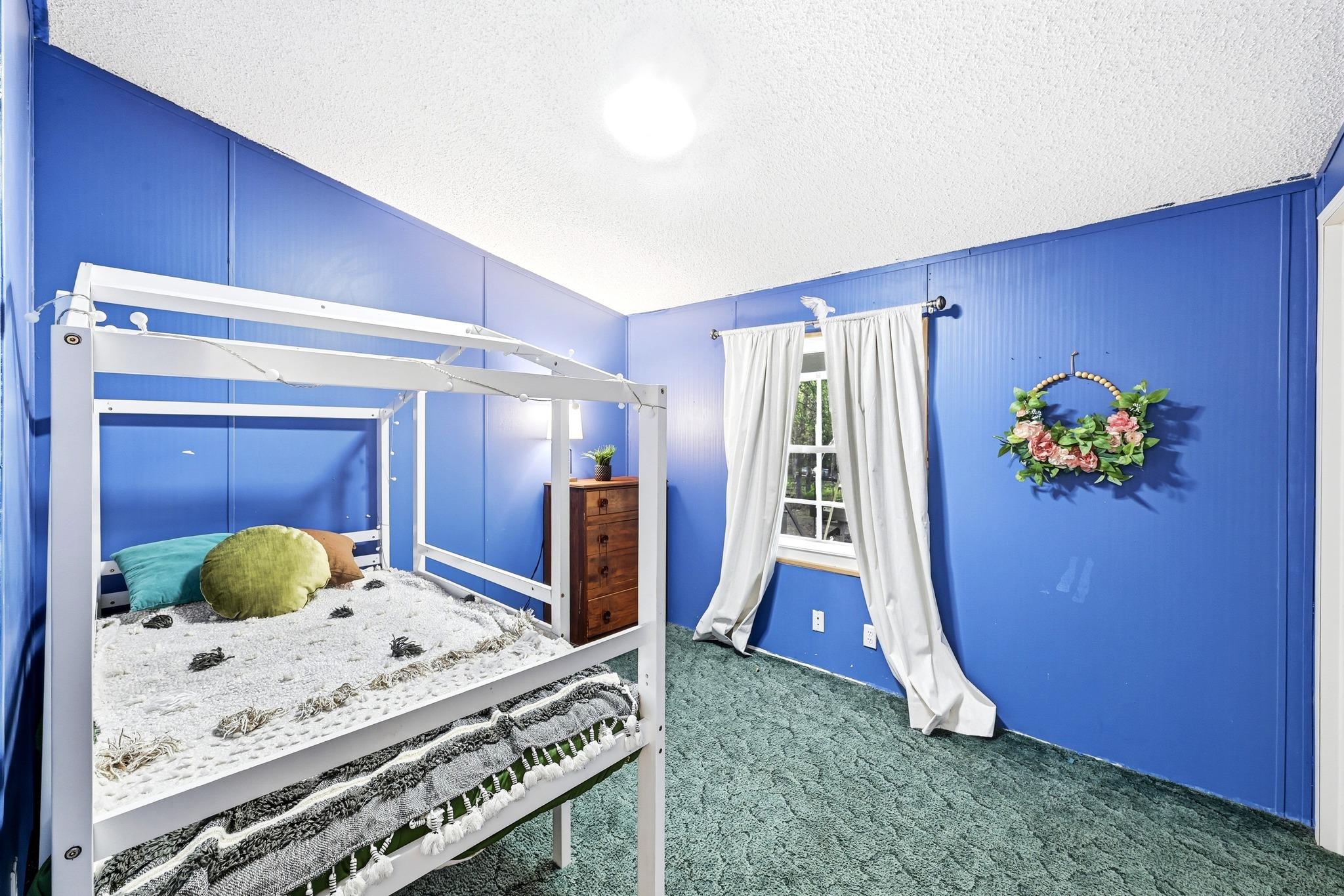 124 Coyote Ln, Elgin, TX 78621