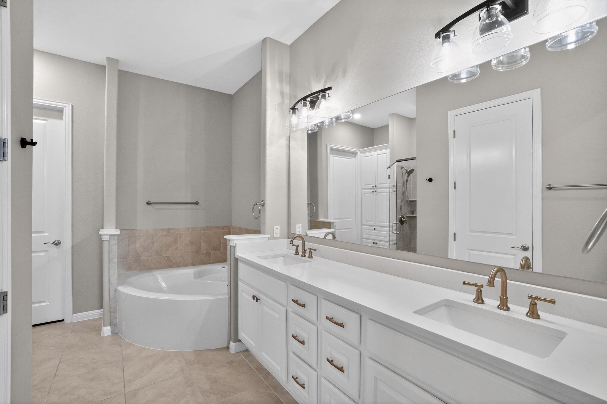 104 Cartwheel Bnd # 54, Austin, TX 78738