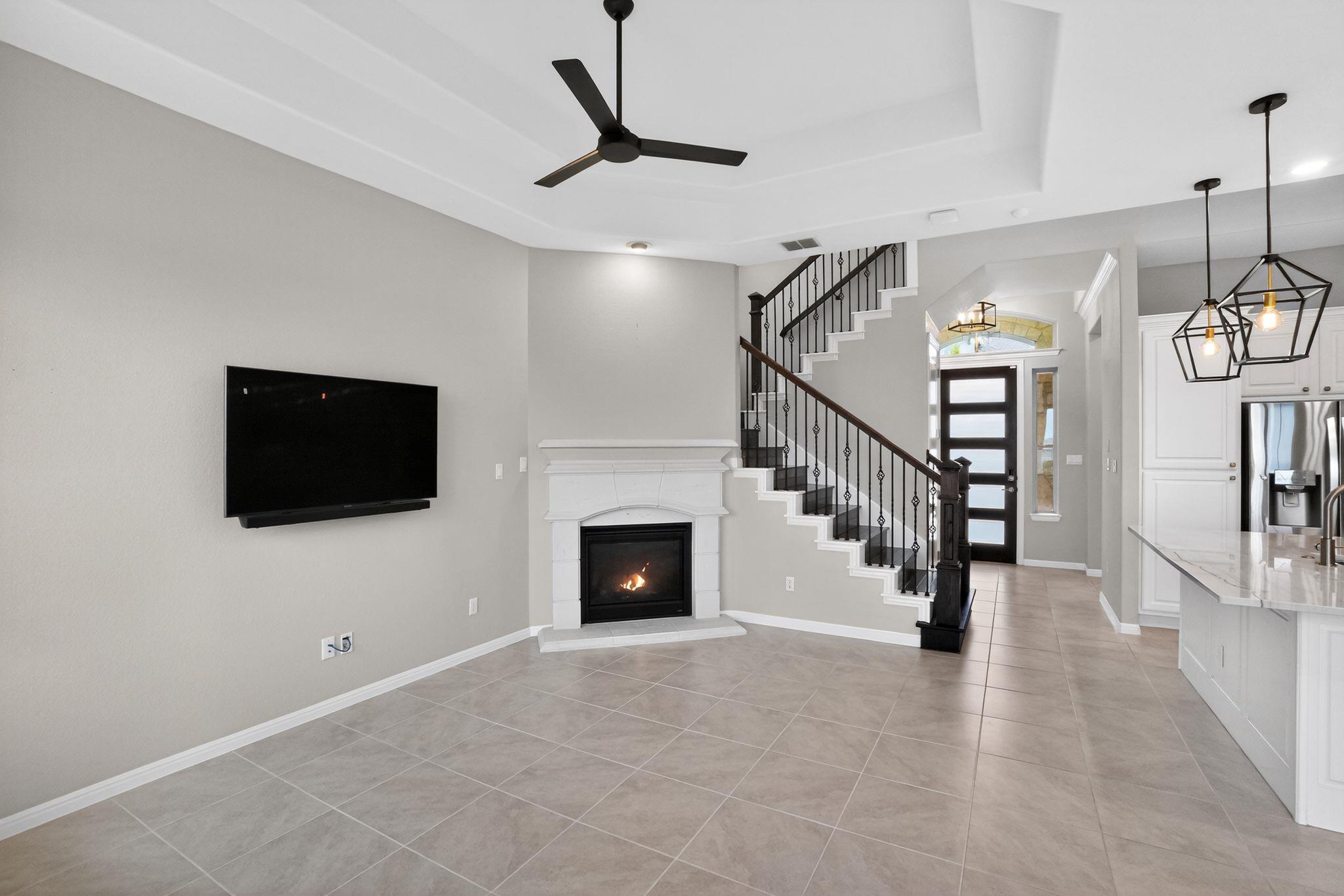 104 Cartwheel Bnd # 54, Austin, TX 78738