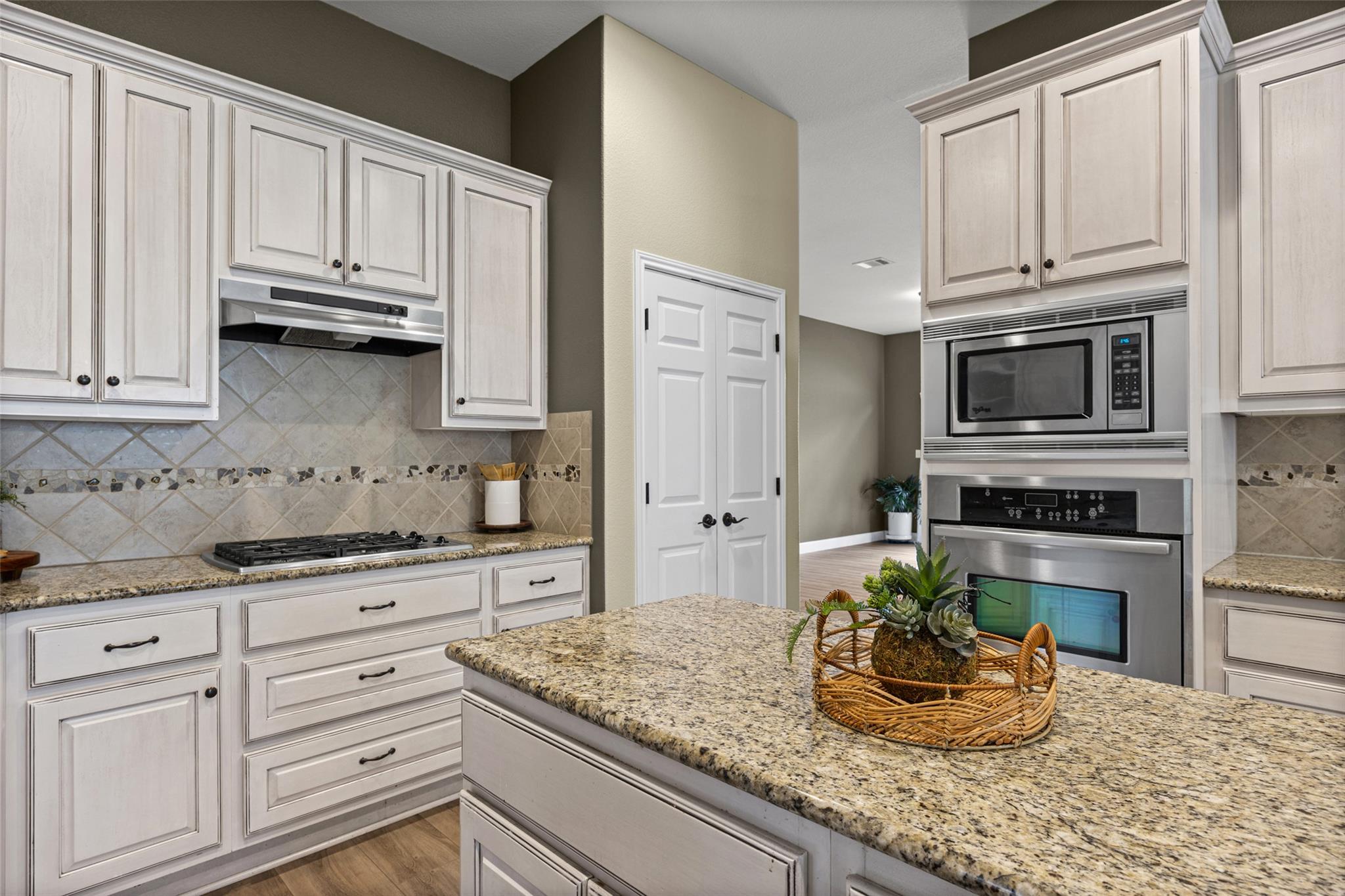 Cedar Park, TX 78613