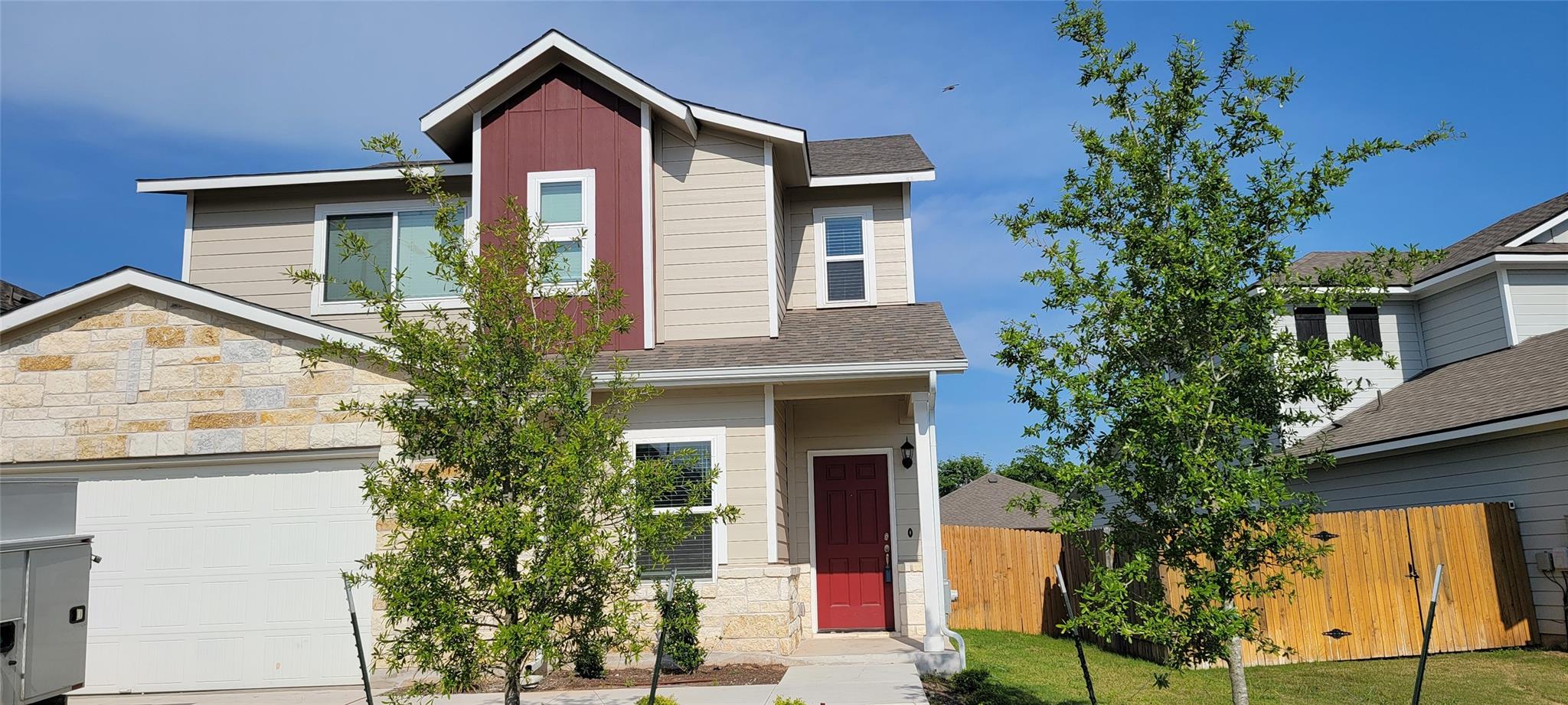 127 Trailside Ln, Bastrop, TX 78602