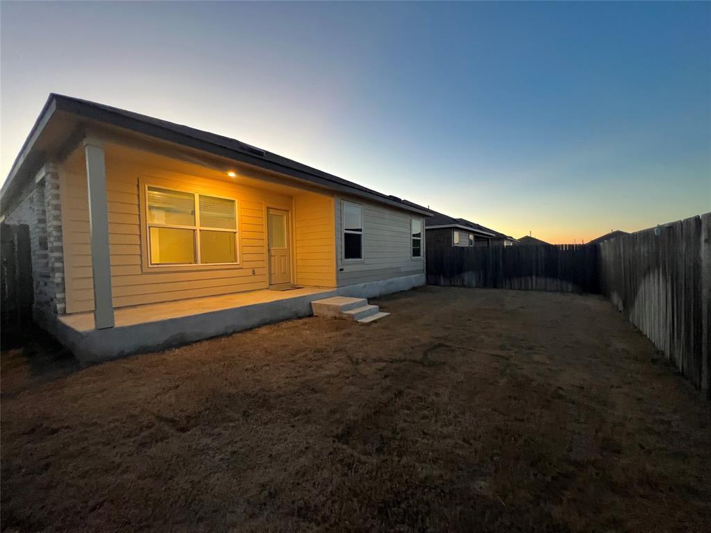 115 Vintage Dr, San Marcos, TX 78666