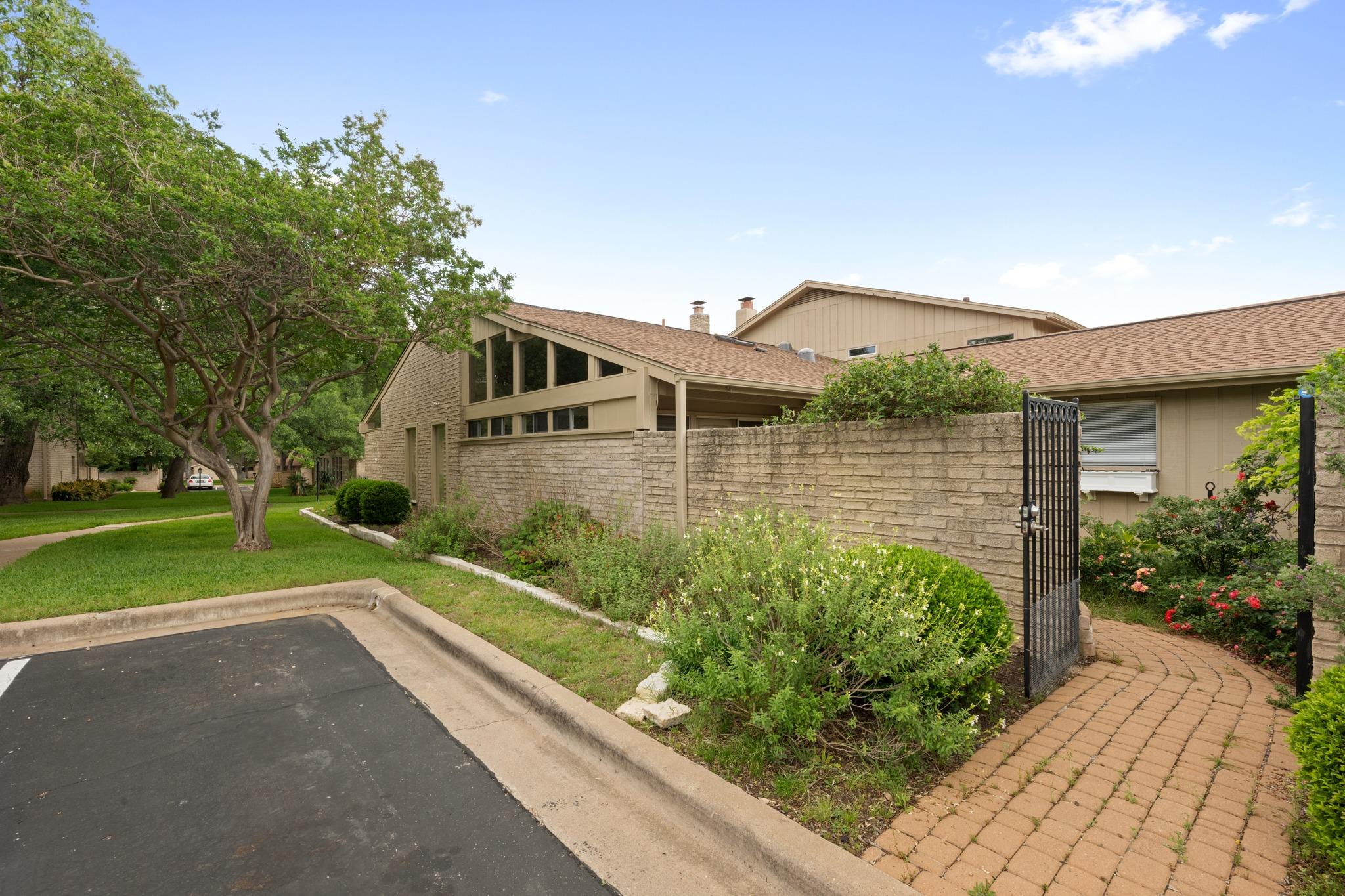 8107 Middle Ct, Austin, TX 78759