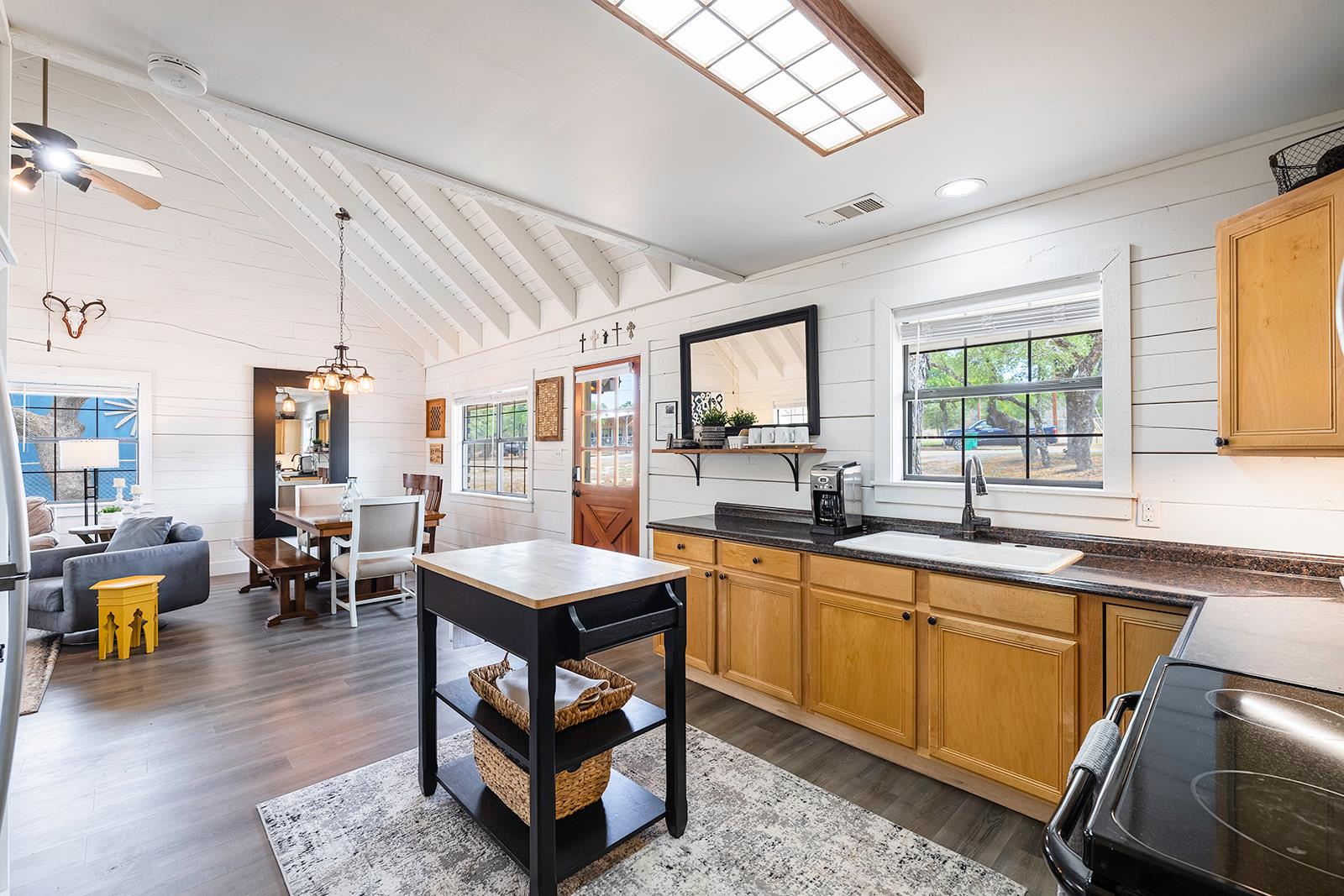 300 County Road 145, Burnet, TX 78611