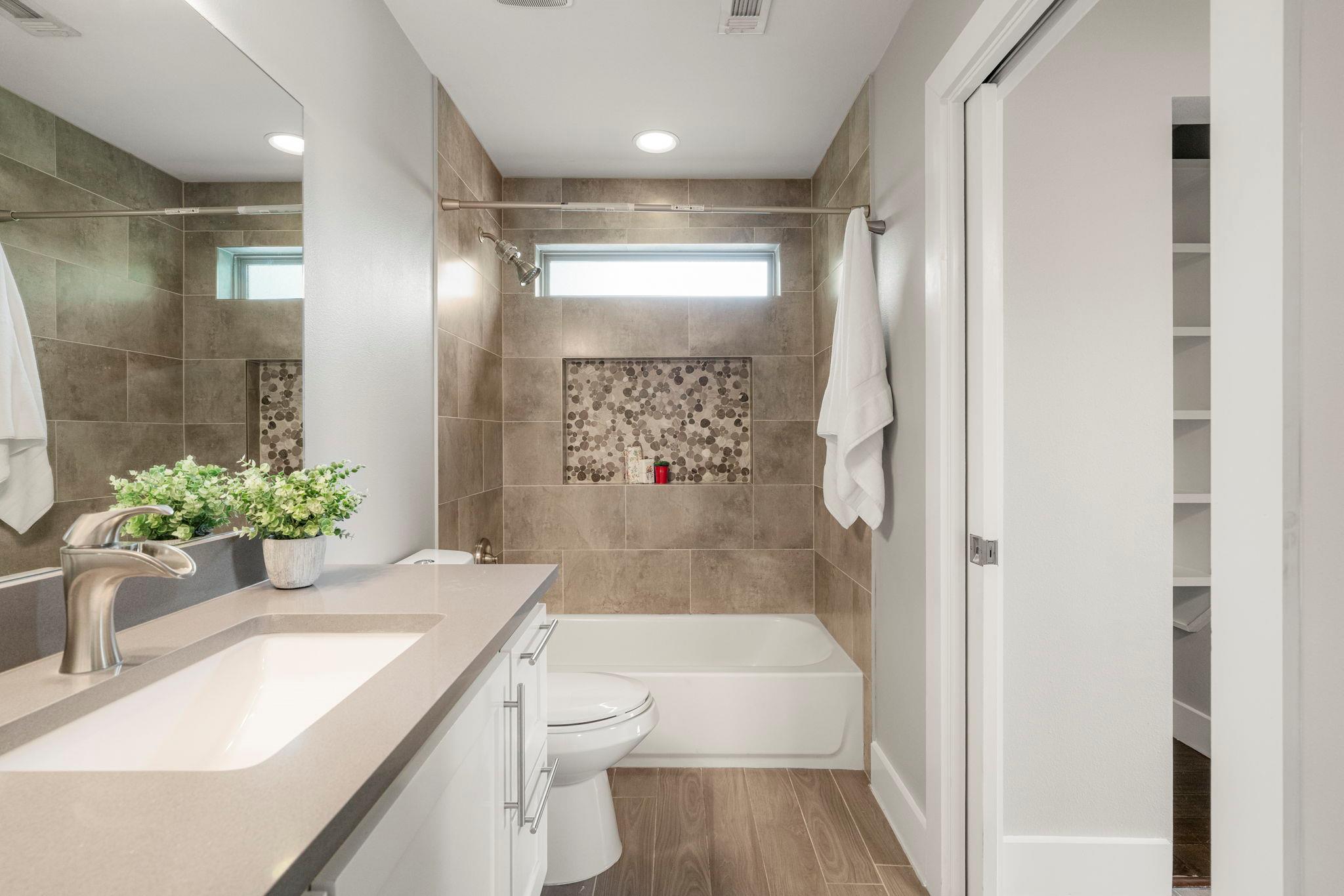 5204 Samuel Huston Ave # A, Austin, TX 78721