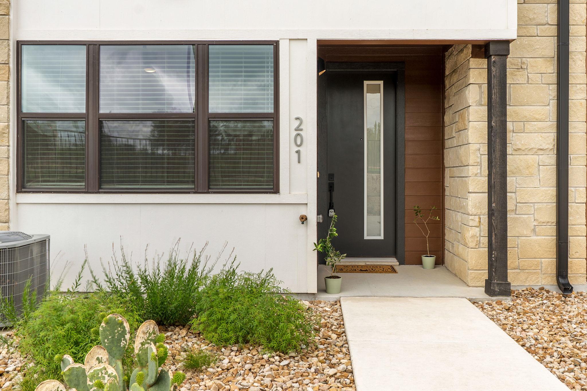 315 Holton Dr # 201, Austin, TX 78737