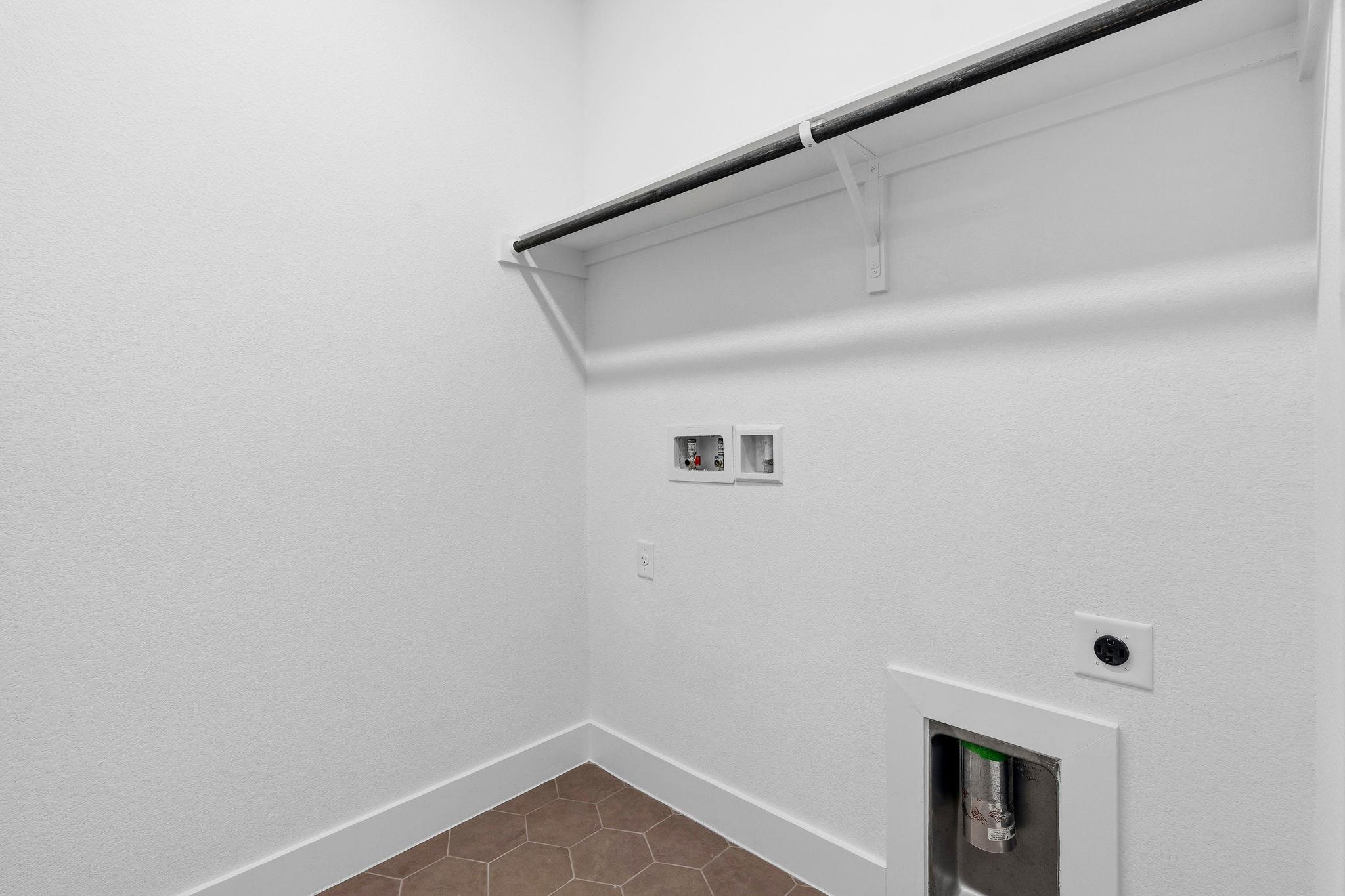 315 Holton Dr # 201, Austin, TX 78737