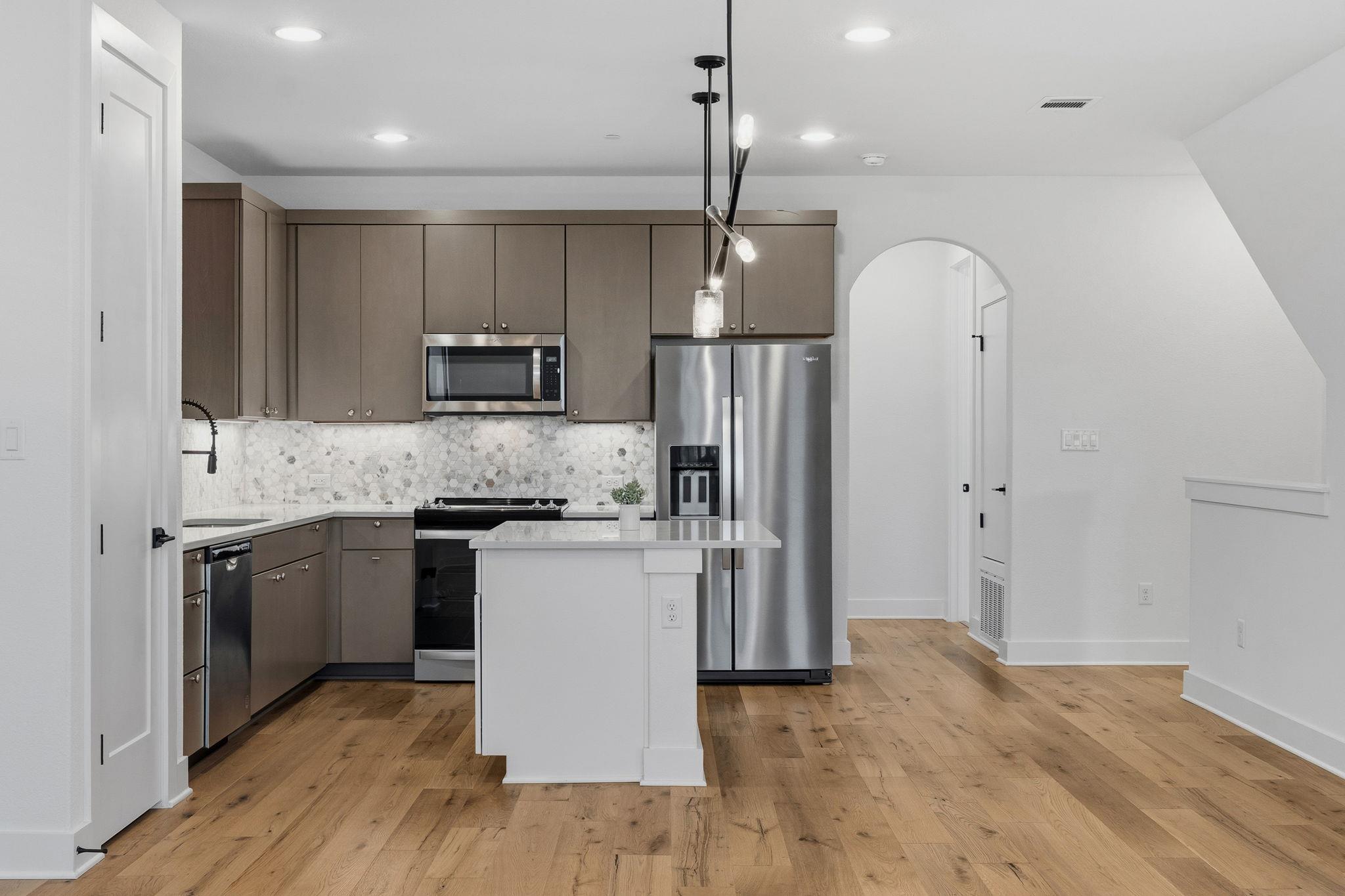 315 Holton Dr # 201, Austin, TX 78737