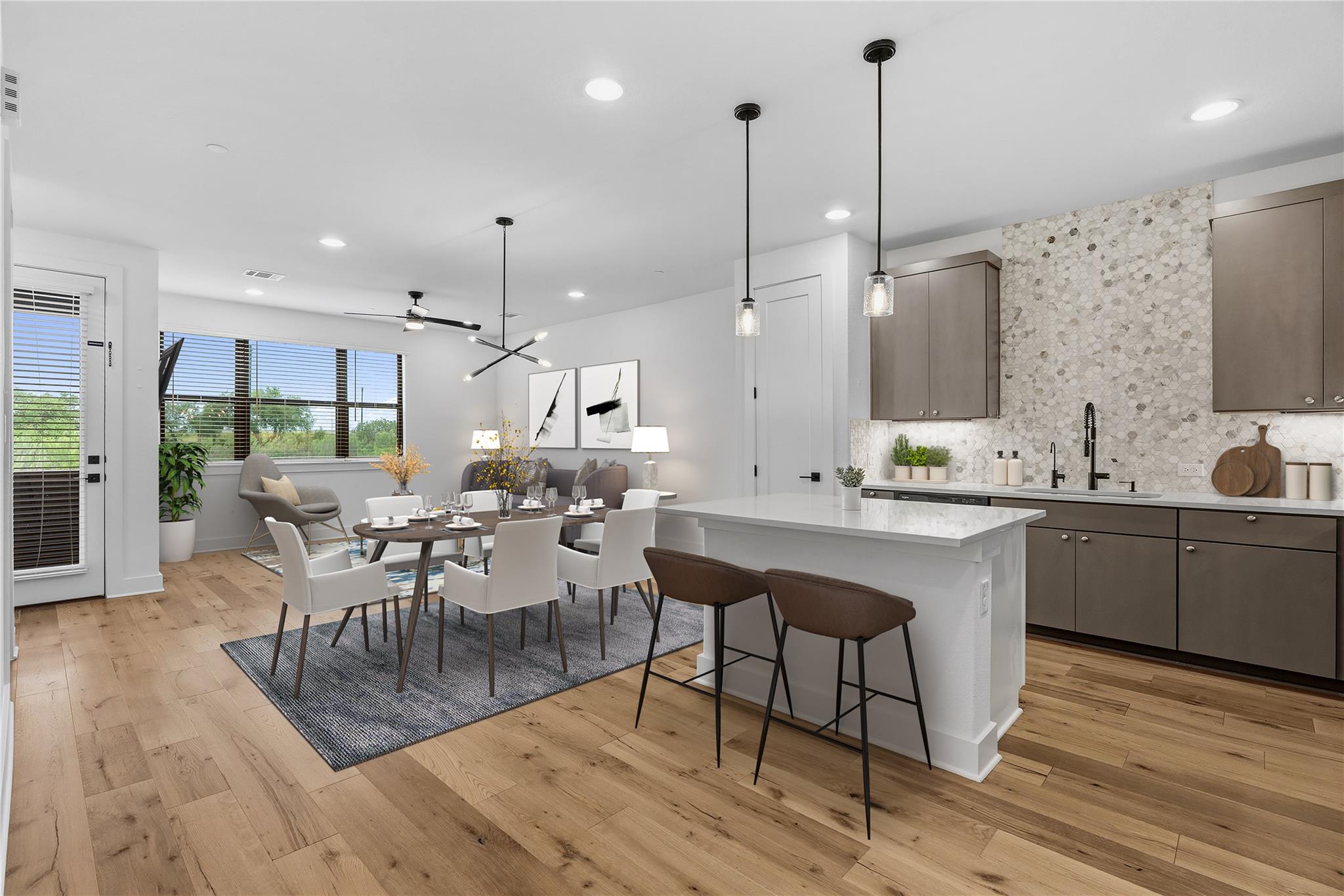 315 Holton Dr # 201, Austin, TX 78737