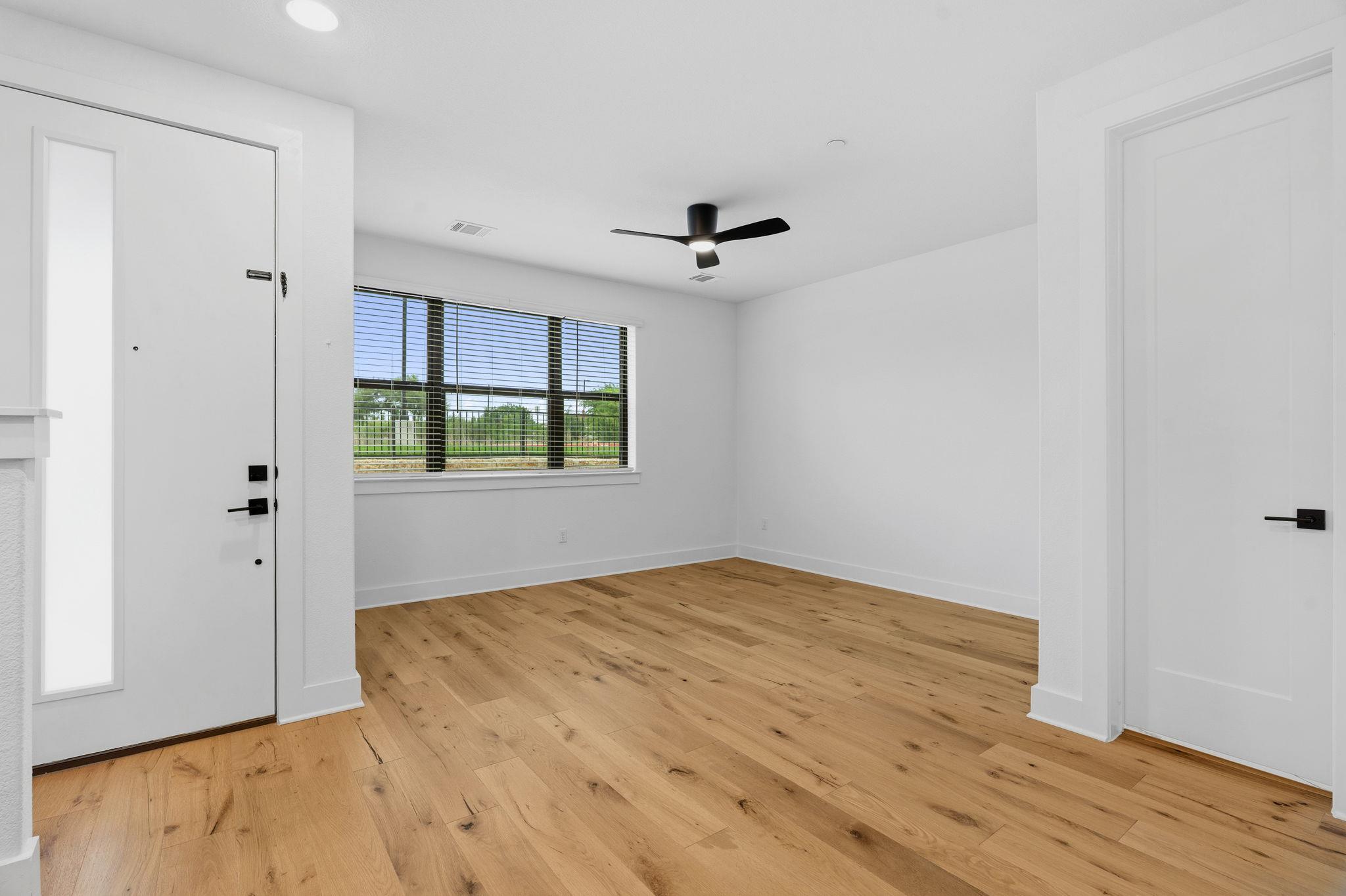 315 Holton Dr # 201, Austin, TX 78737