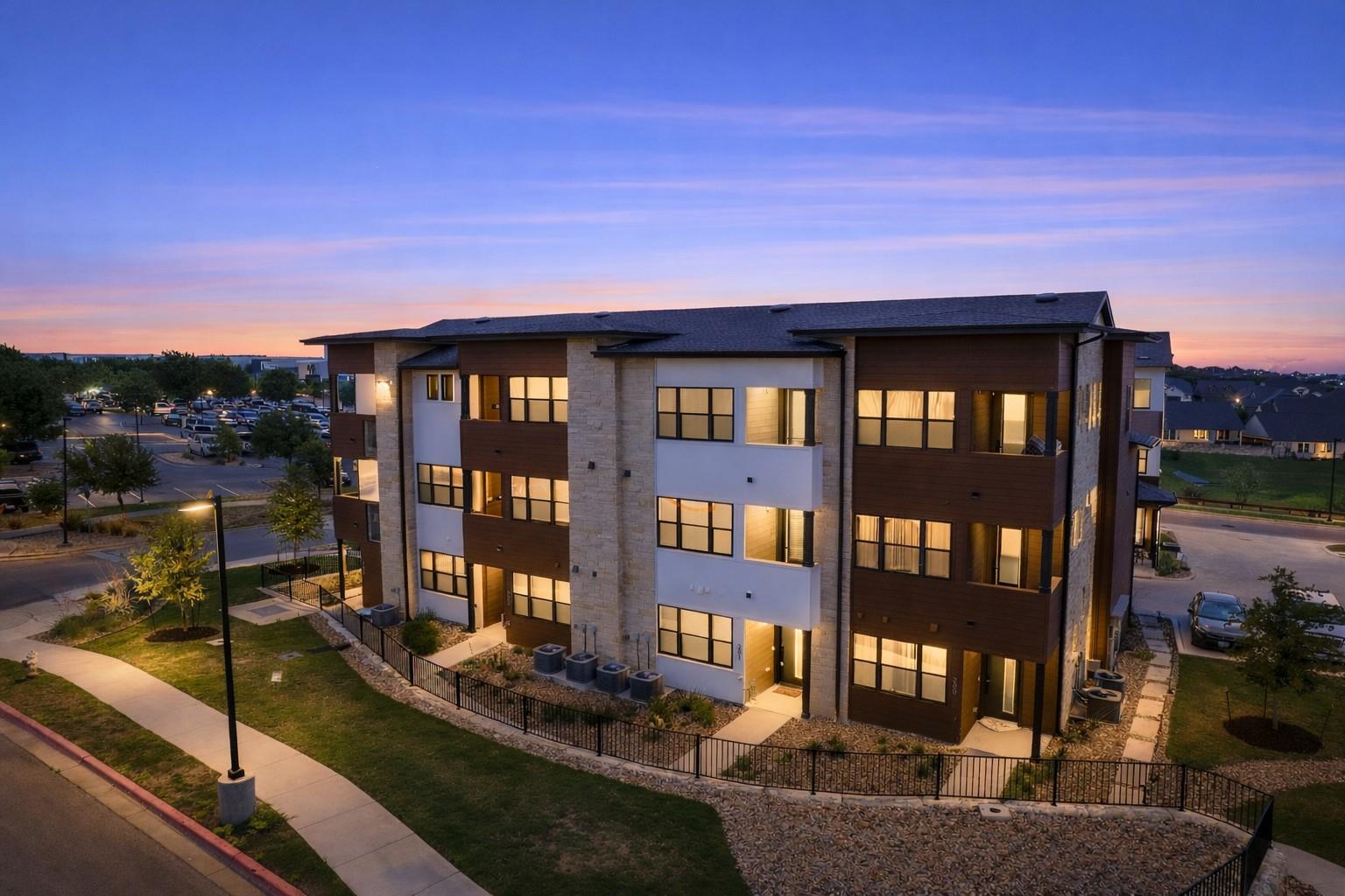 315 Holton Dr # 201, Austin, TX 78737