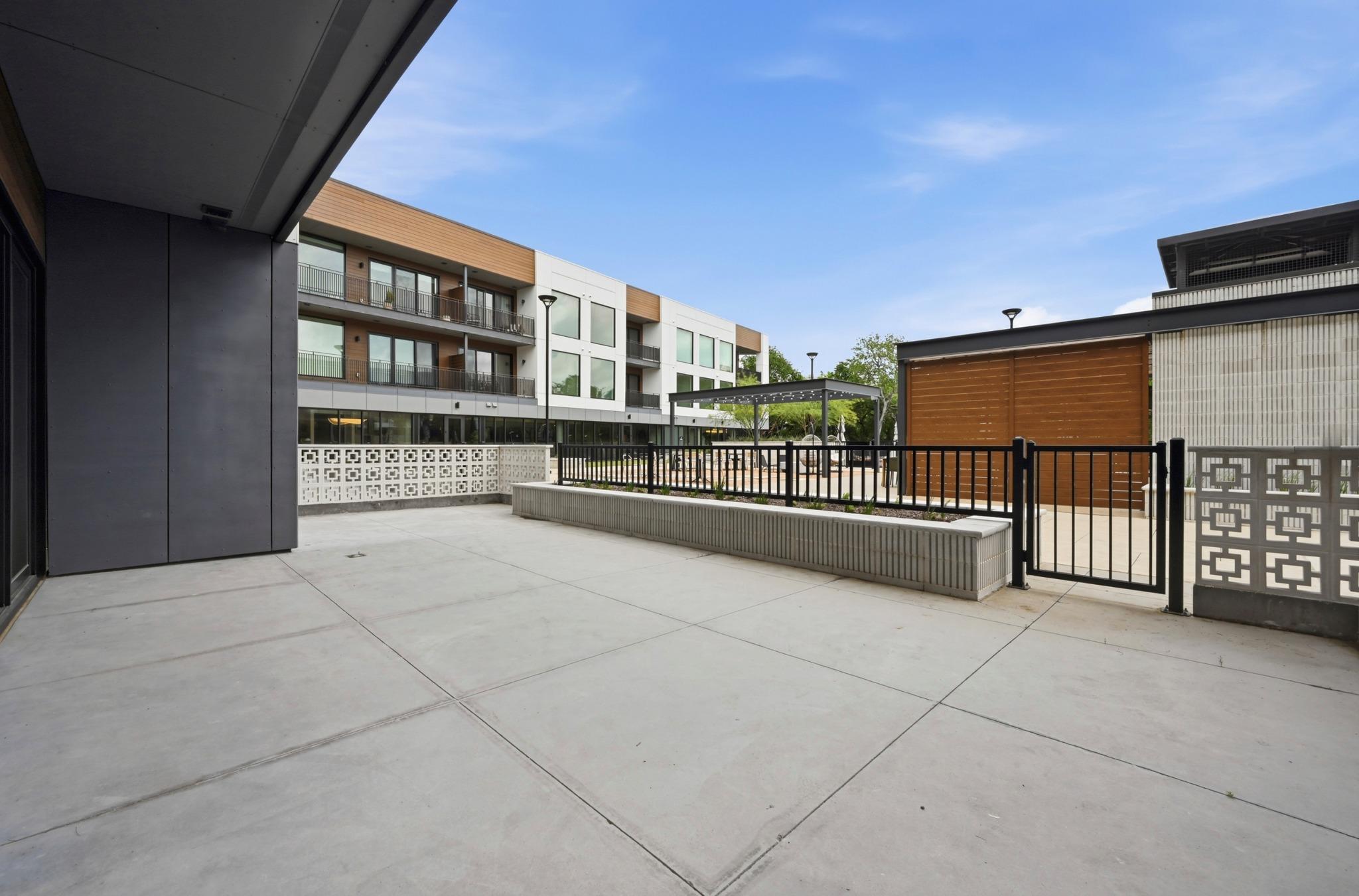 2209 S 1st St # 121, Austin, TX 78704