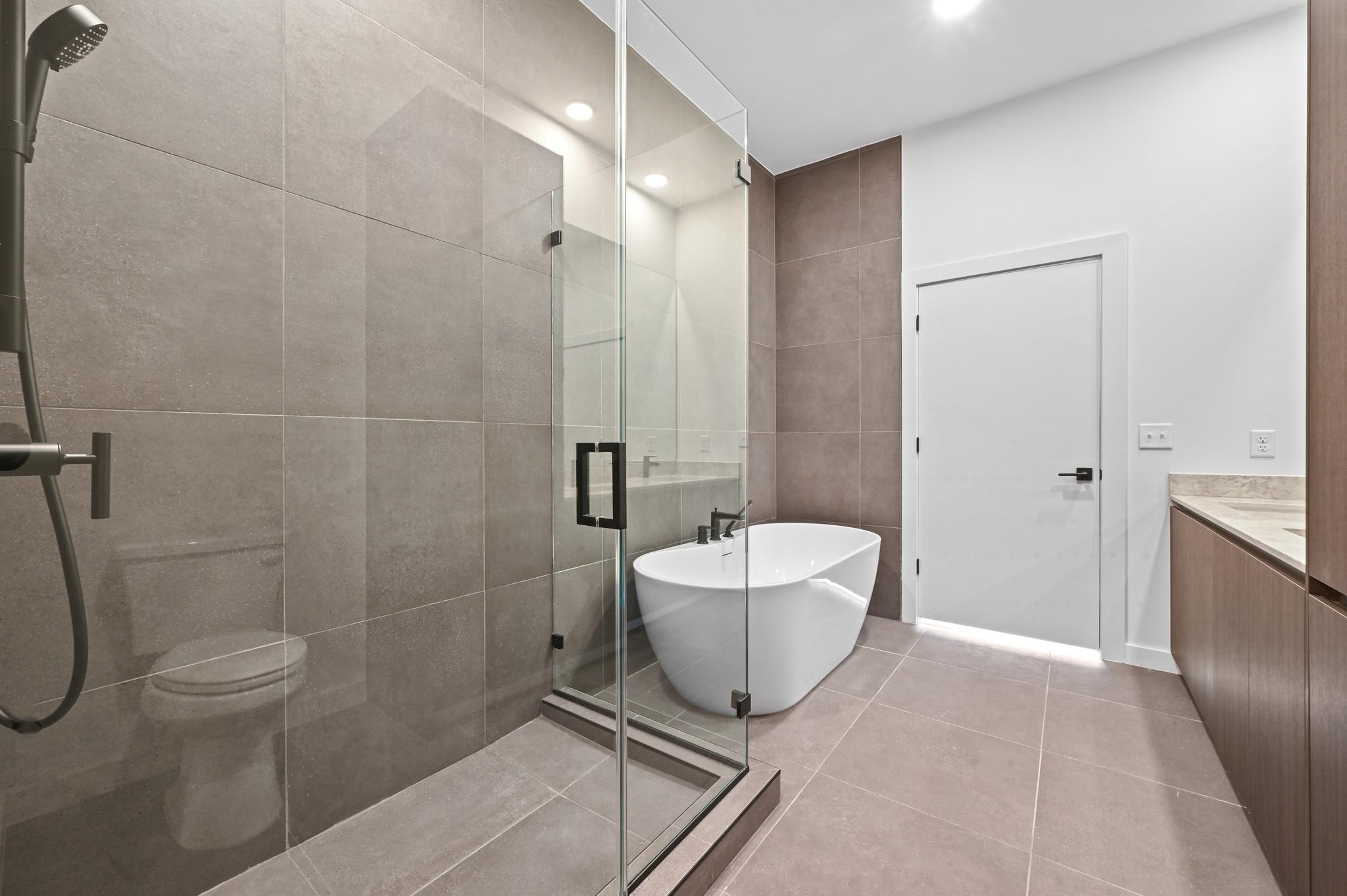 2209 S 1st St # 121, Austin, TX 78704