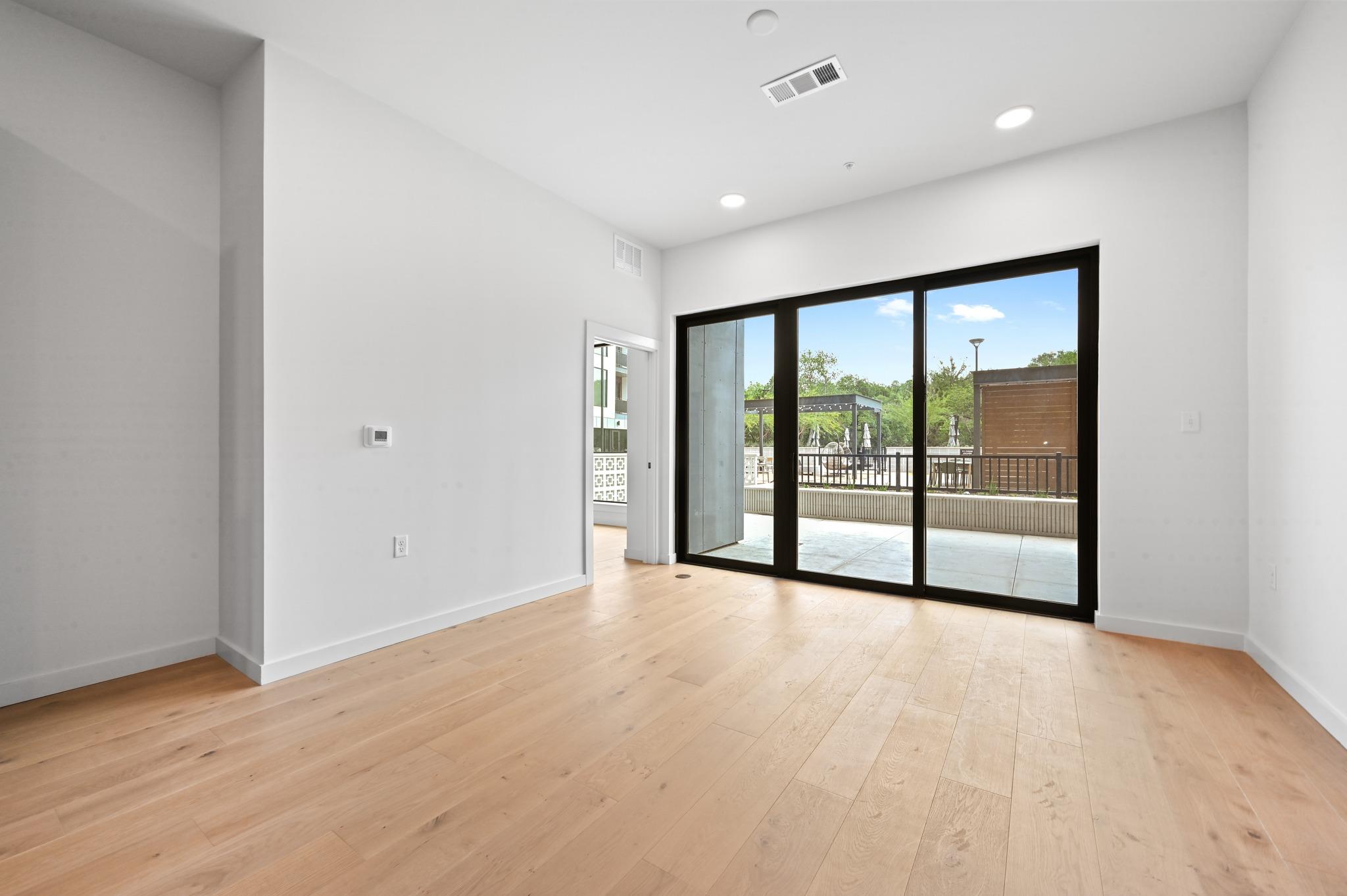 2209 S 1st St # 121, Austin, TX 78704