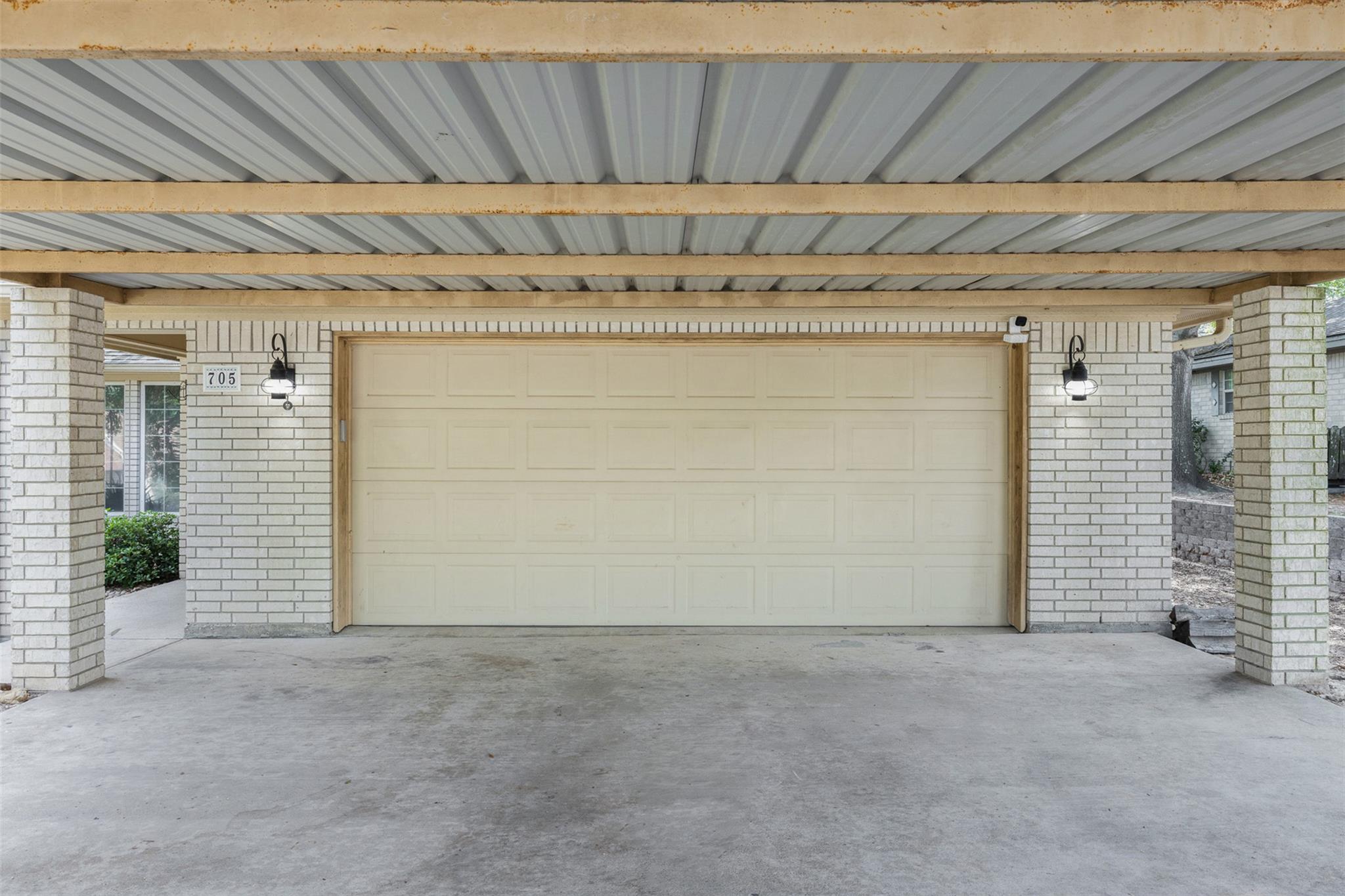 705 Palmer St, Rockdale, TX 76567