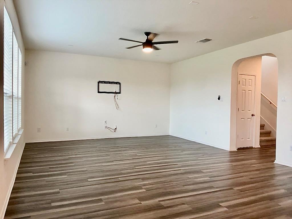 213 Asher Blue Dr # 7, Hutto, TX 78634