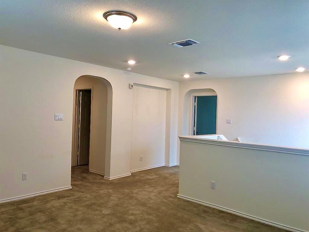 213 Asher Blue Dr # 7, Hutto, TX 78634