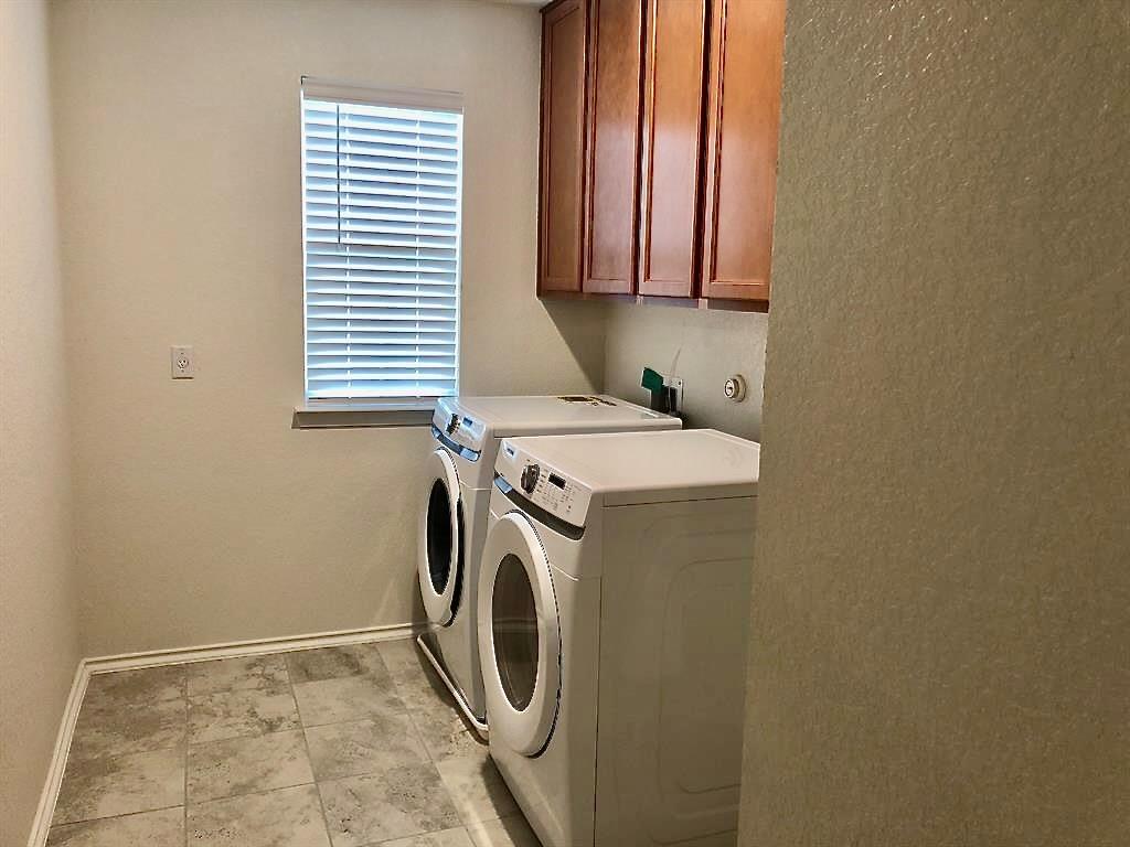 213 Asher Blue Dr # 7, Hutto, TX 78634