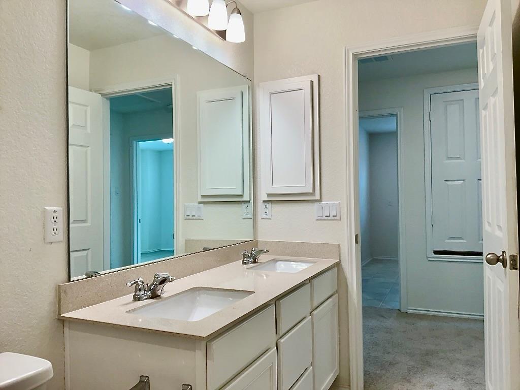 213 Asher Blue Dr # 7, Hutto, TX 78634