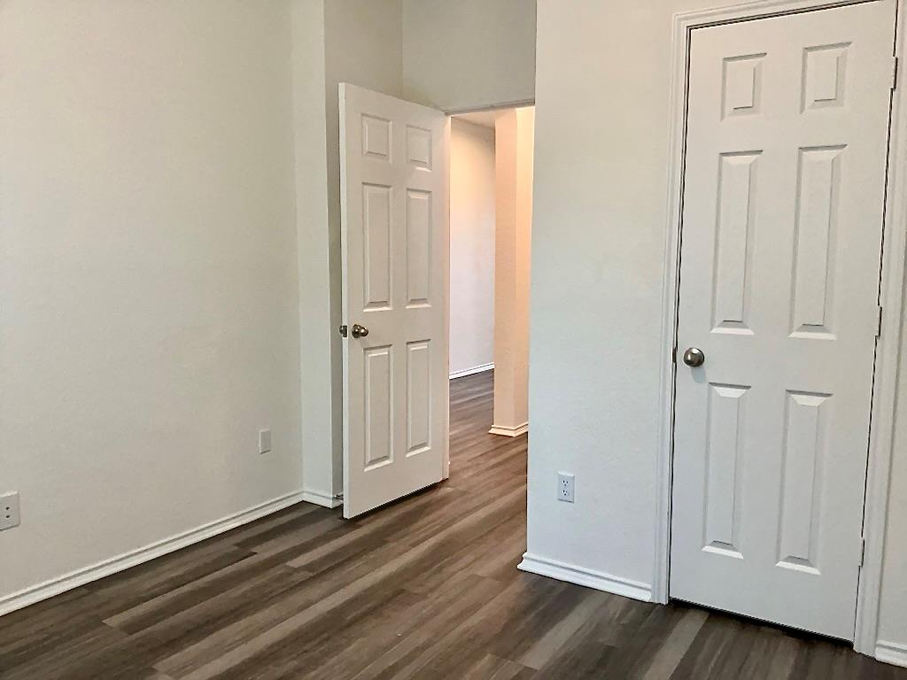 213 Asher Blue Dr # 7, Hutto, TX 78634