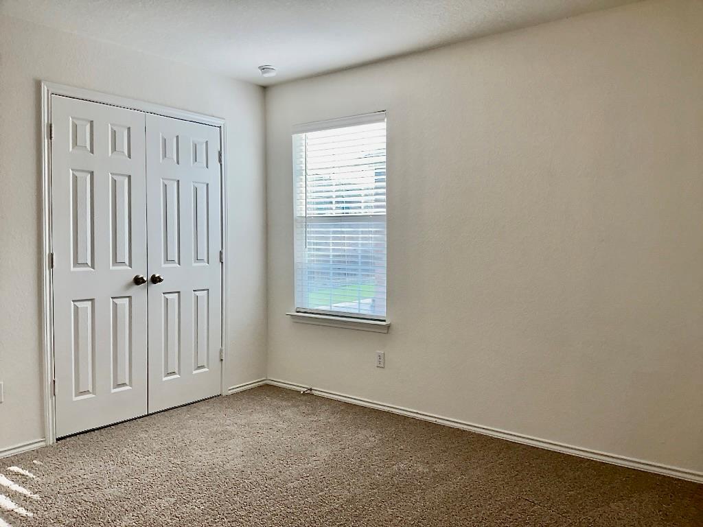 213 Asher Blue Dr # 7, Hutto, TX 78634