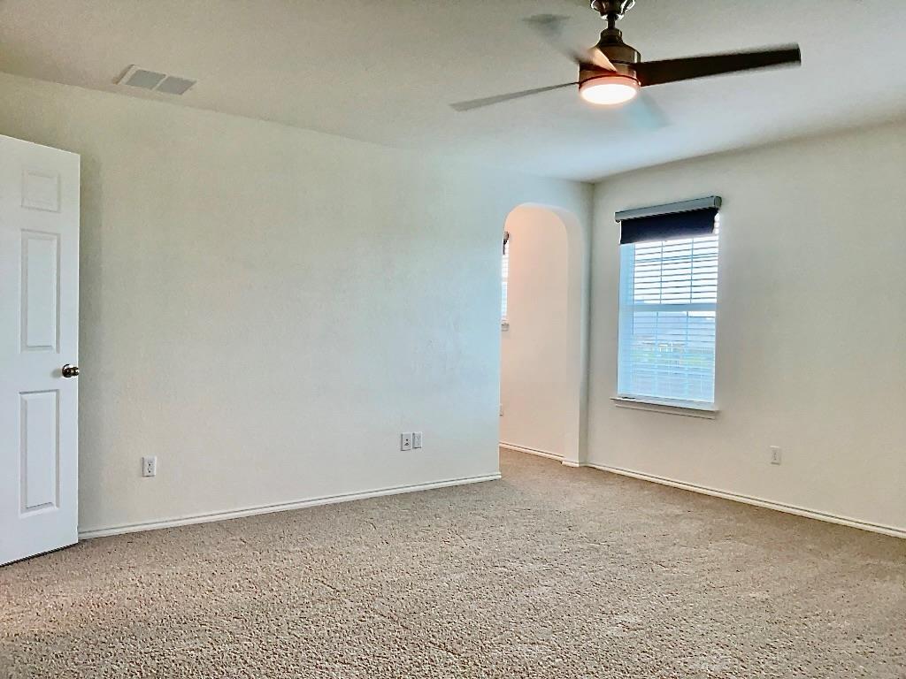 213 Asher Blue Dr # 7, Hutto, TX 78634