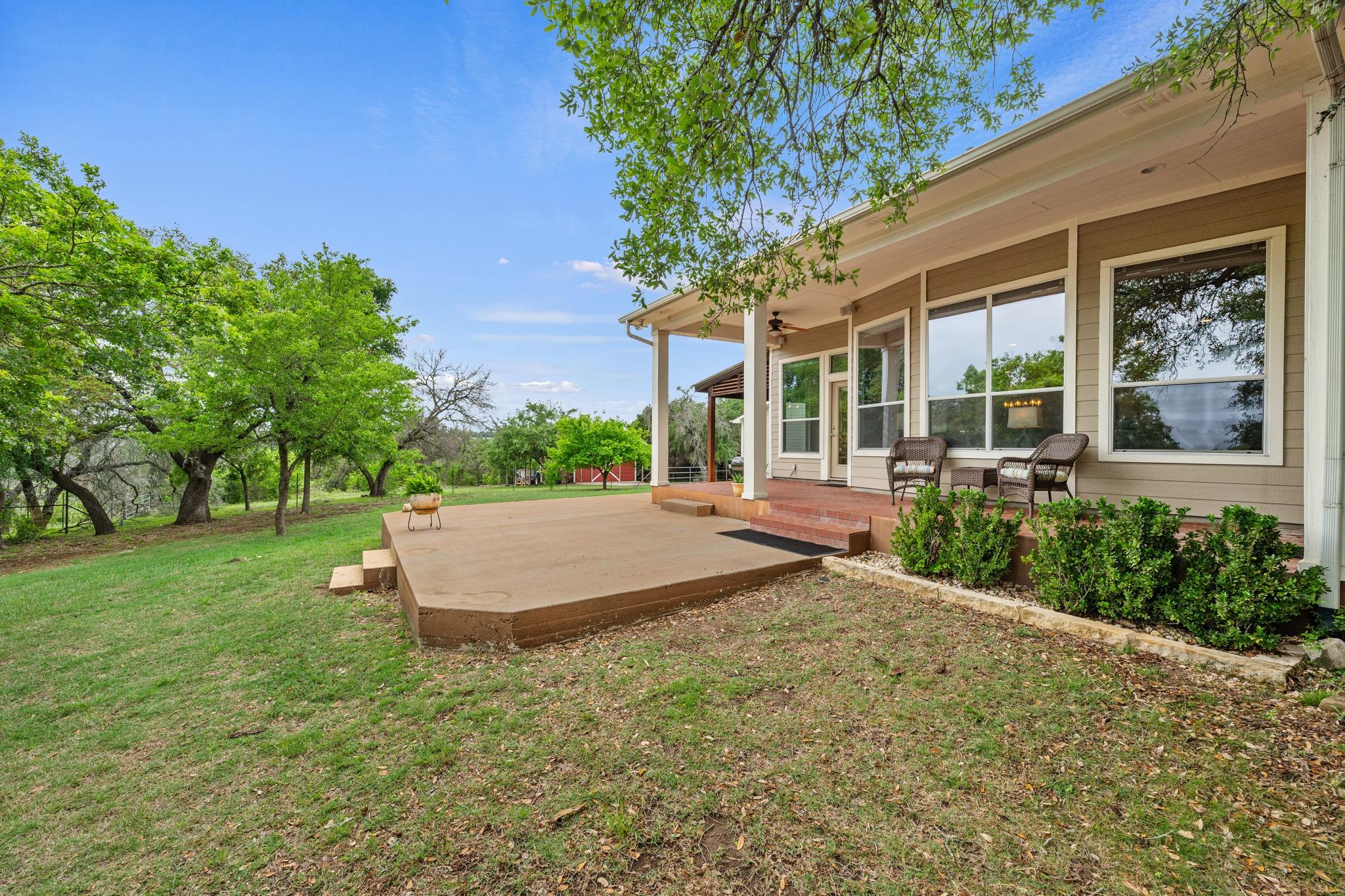 201 Shady Oaks Trl, Liberty Hill, TX 78642