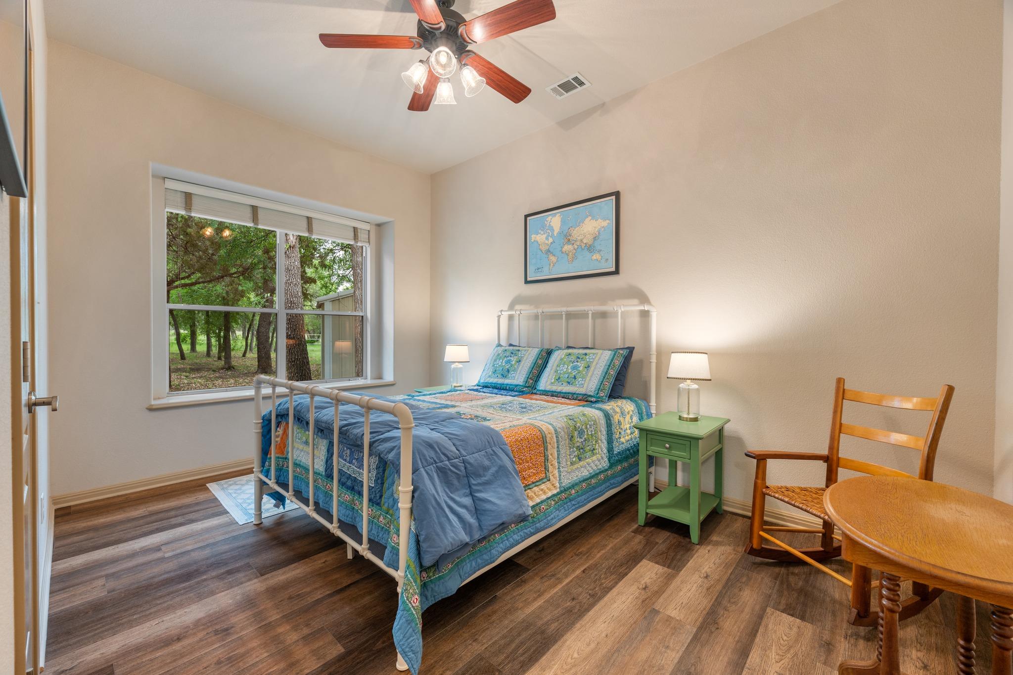 201 Shady Oaks Trl, Liberty Hill, TX 78642