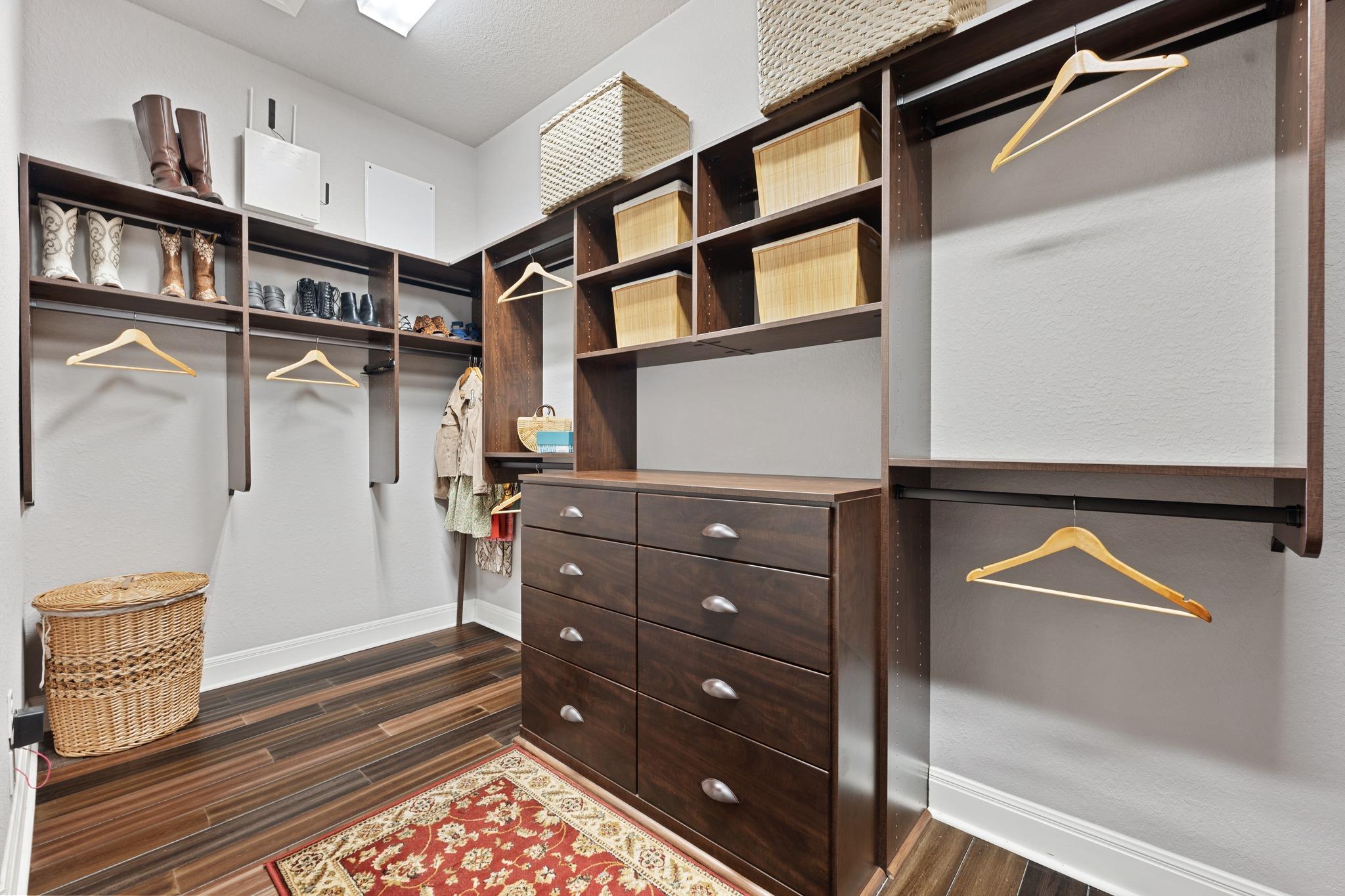 362 Wellington Dr, Austin, TX 78737