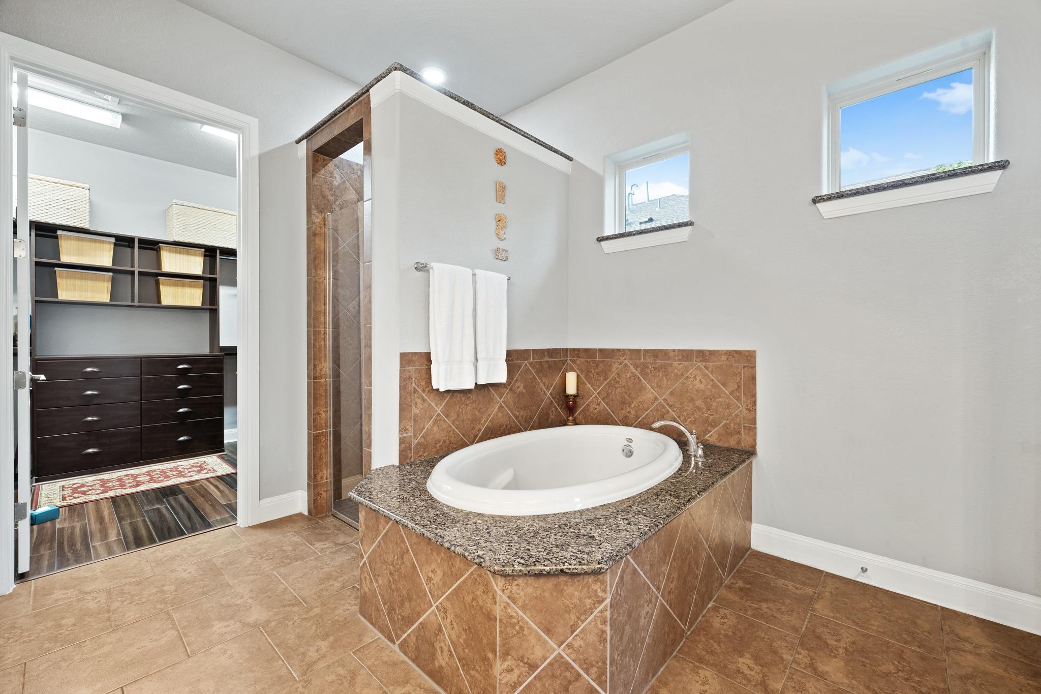 362 Wellington Dr, Austin, TX 78737