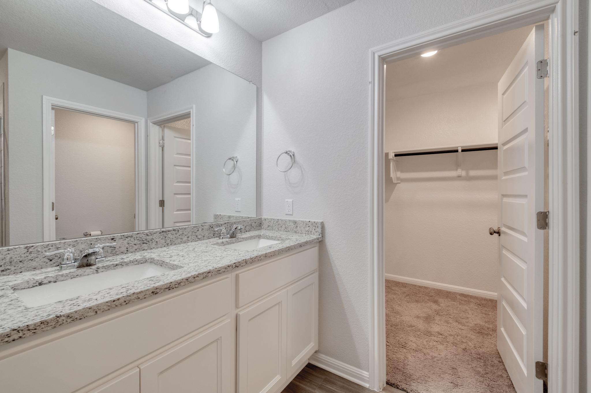 128 Checkers Cv, Elgin, TX 78621