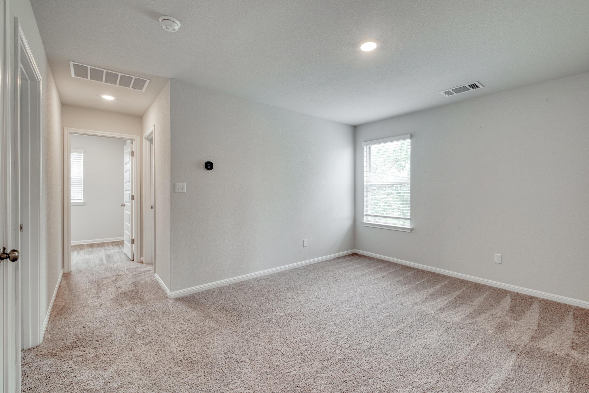 128 Checkers Cv, Elgin, TX 78621