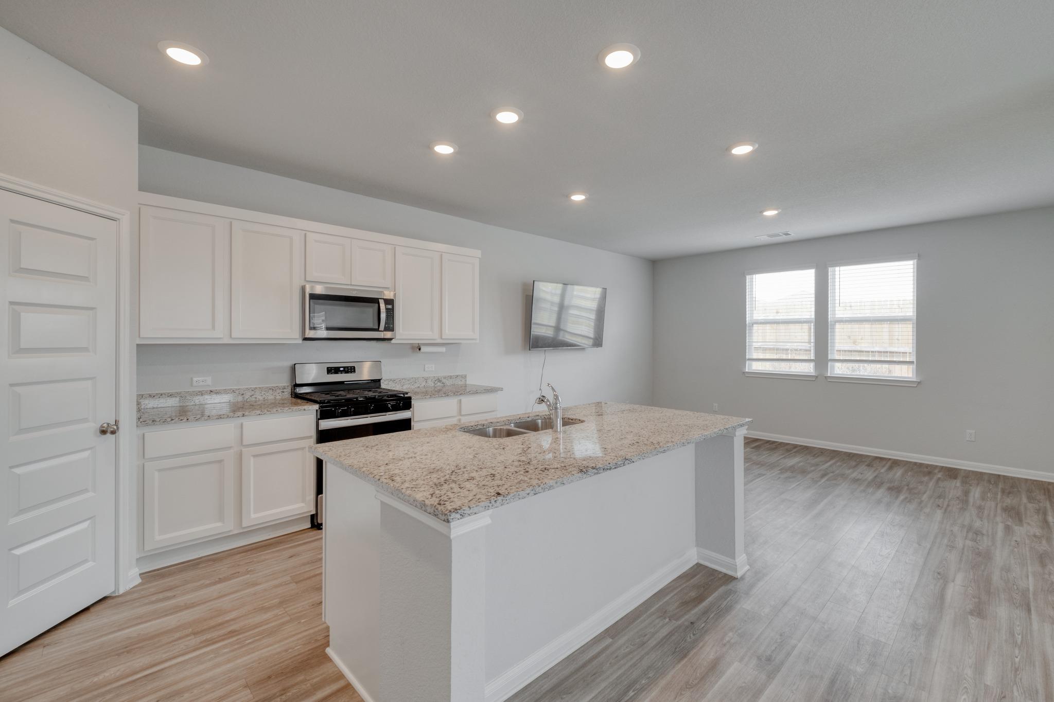 128 Checkers Cv, Elgin, TX 78621