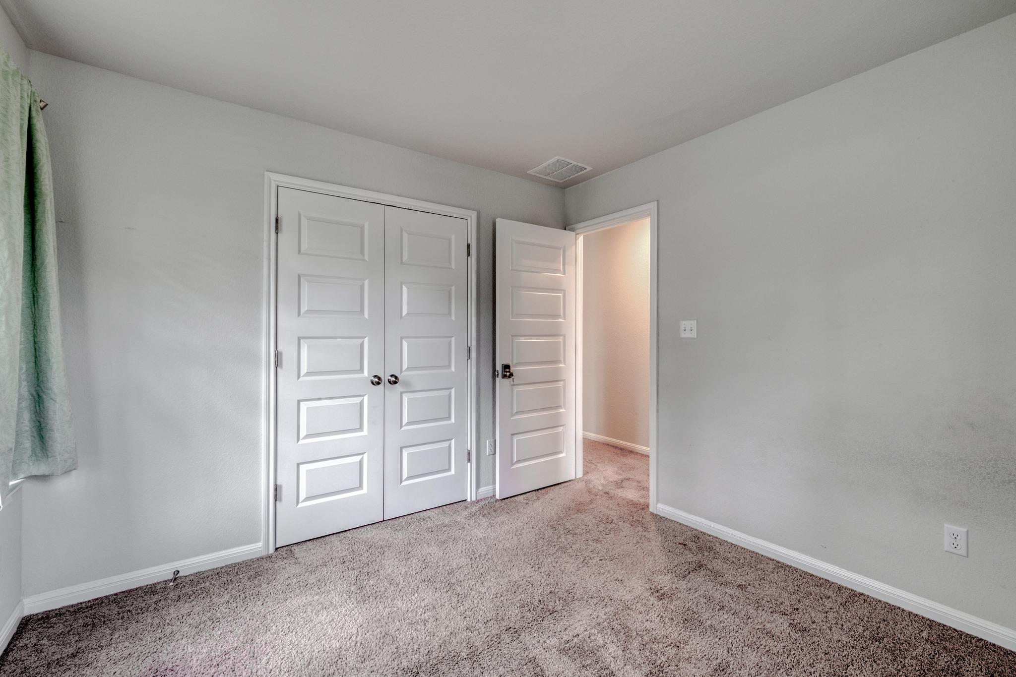 128 Checkers Cv, Elgin, TX 78621