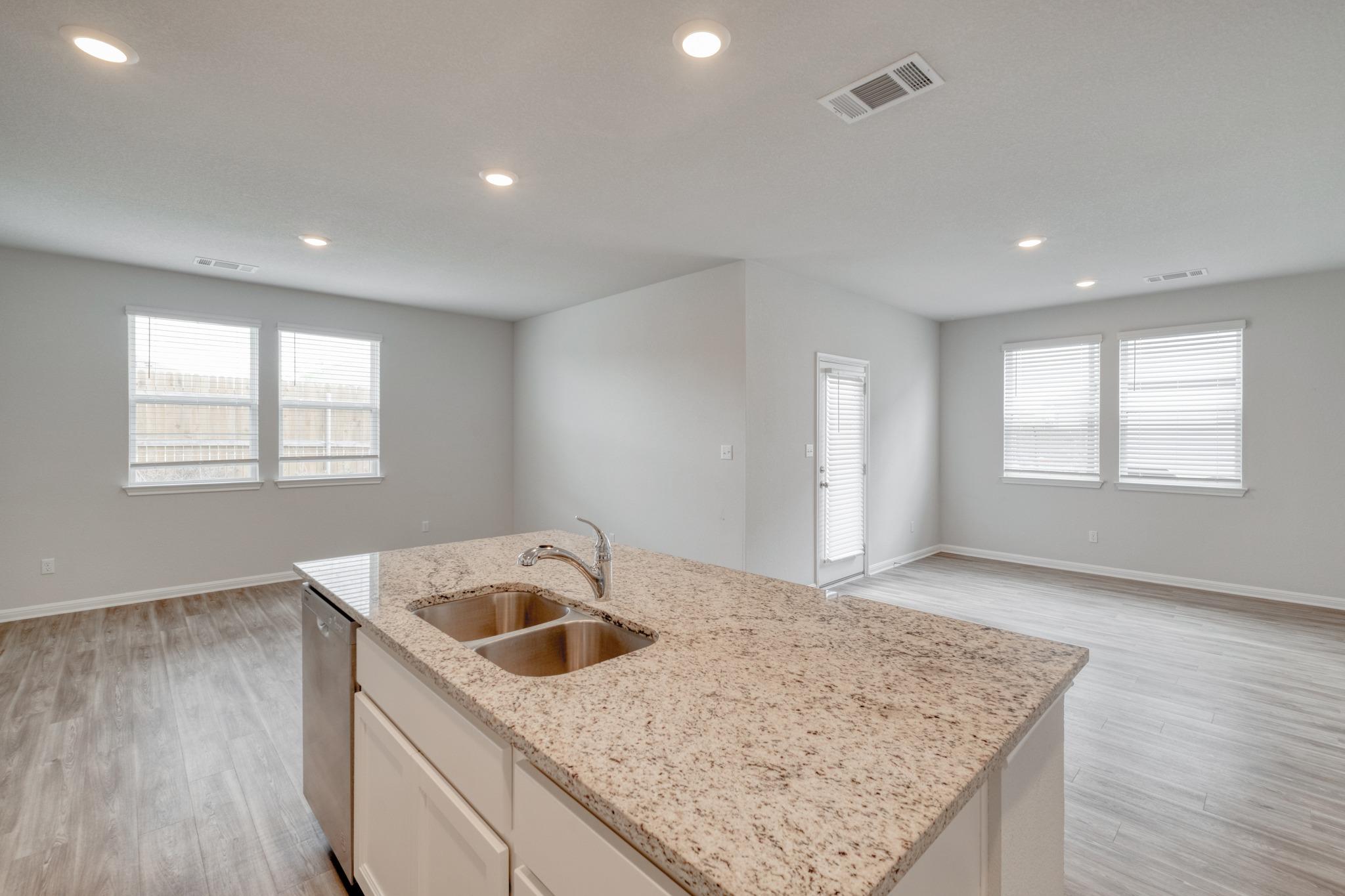 128 Checkers Cv, Elgin, TX 78621