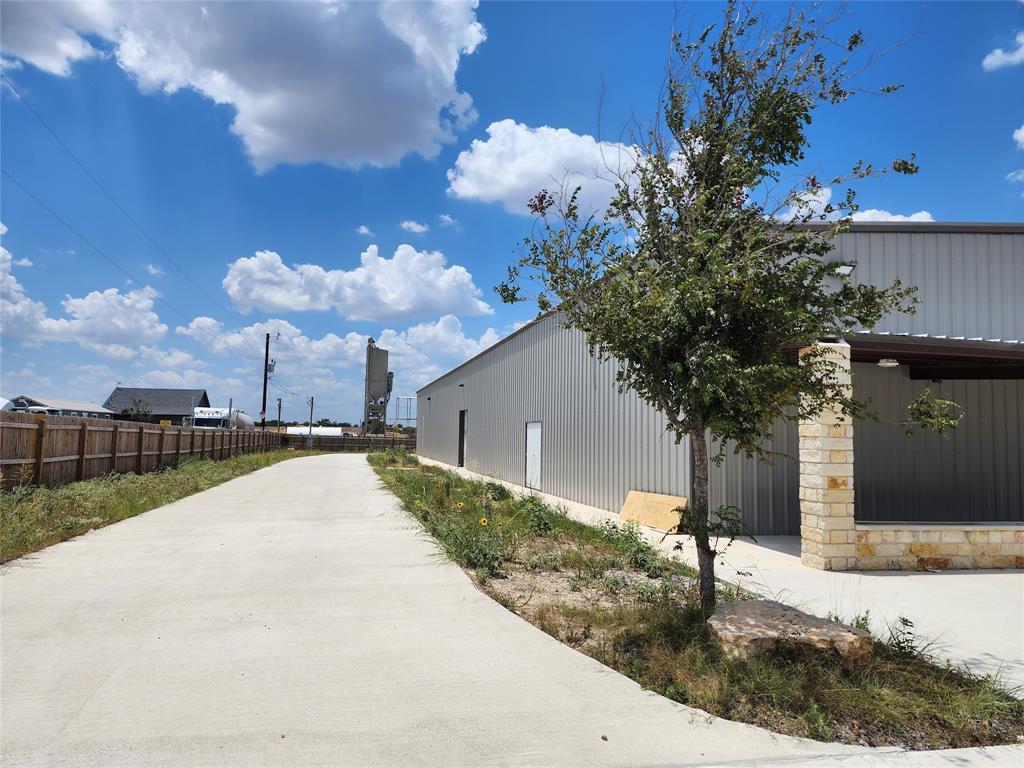 4090 Williamson Rd, Buda, TX 78610