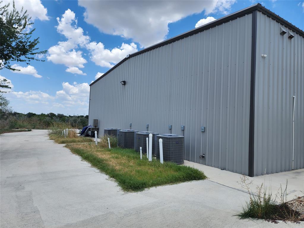 4090 Williamson Rd, Buda, TX 78610