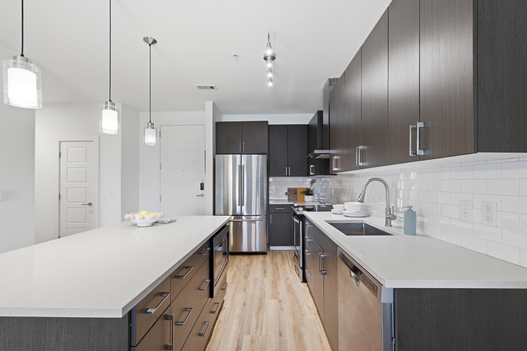 6444 Burnet Rd # 403, Austin, TX 78757