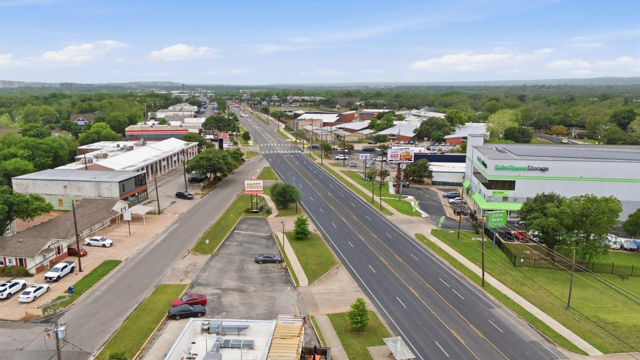 6444 Burnet Rd # 403, Austin, TX 78757