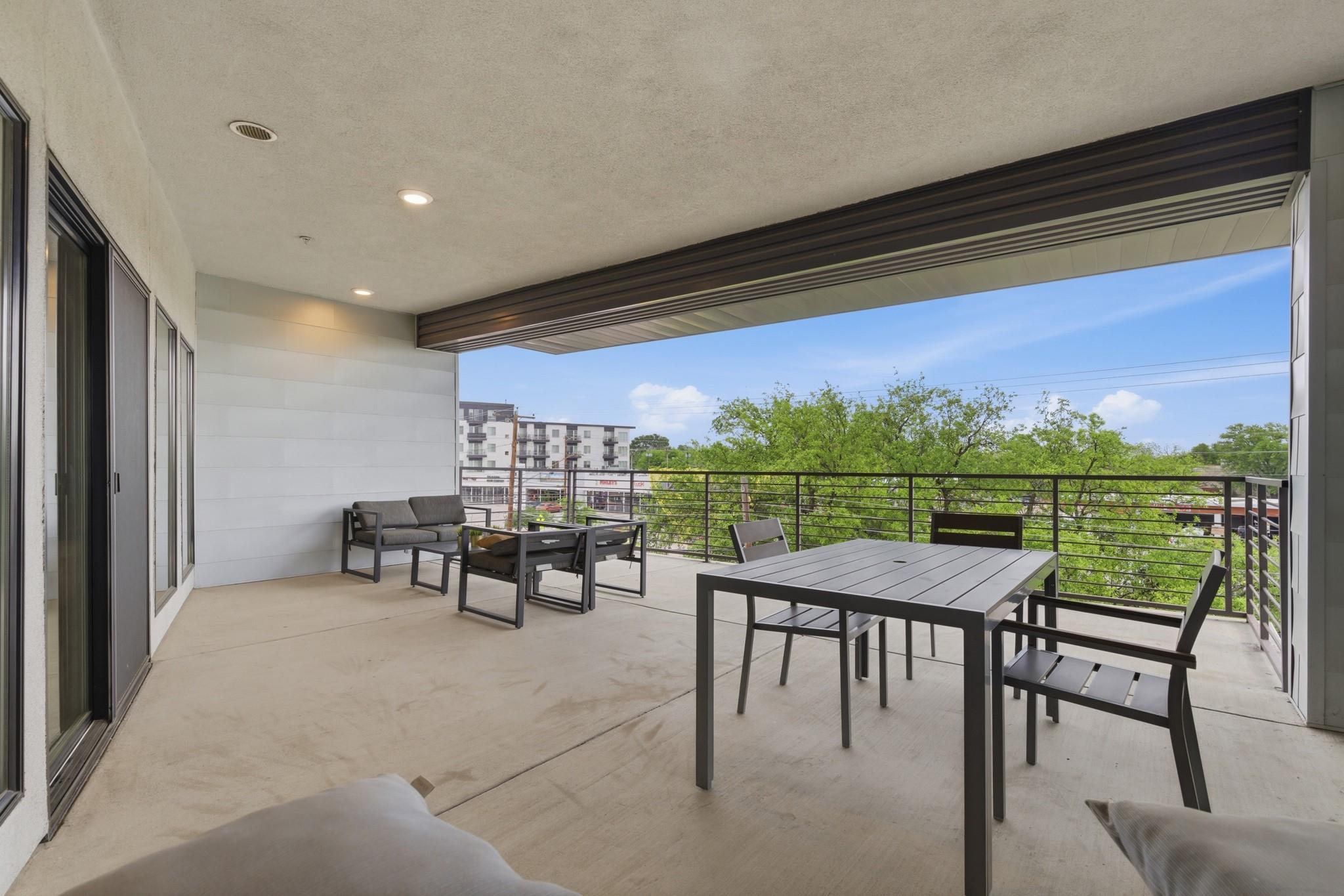 6444 Burnet Rd # 403, Austin, TX 78757