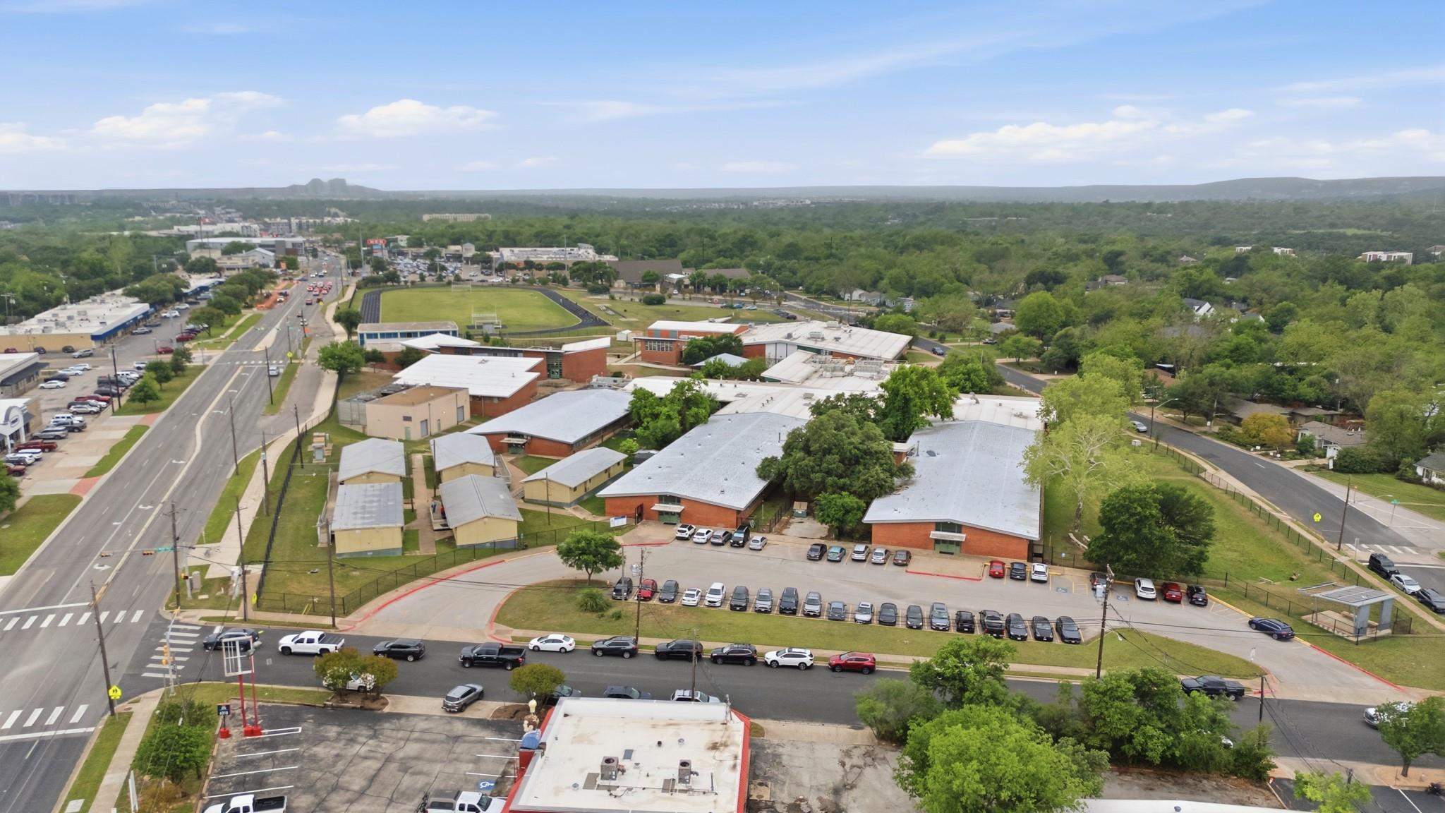 6444 Burnet Rd # 403, Austin, TX 78757